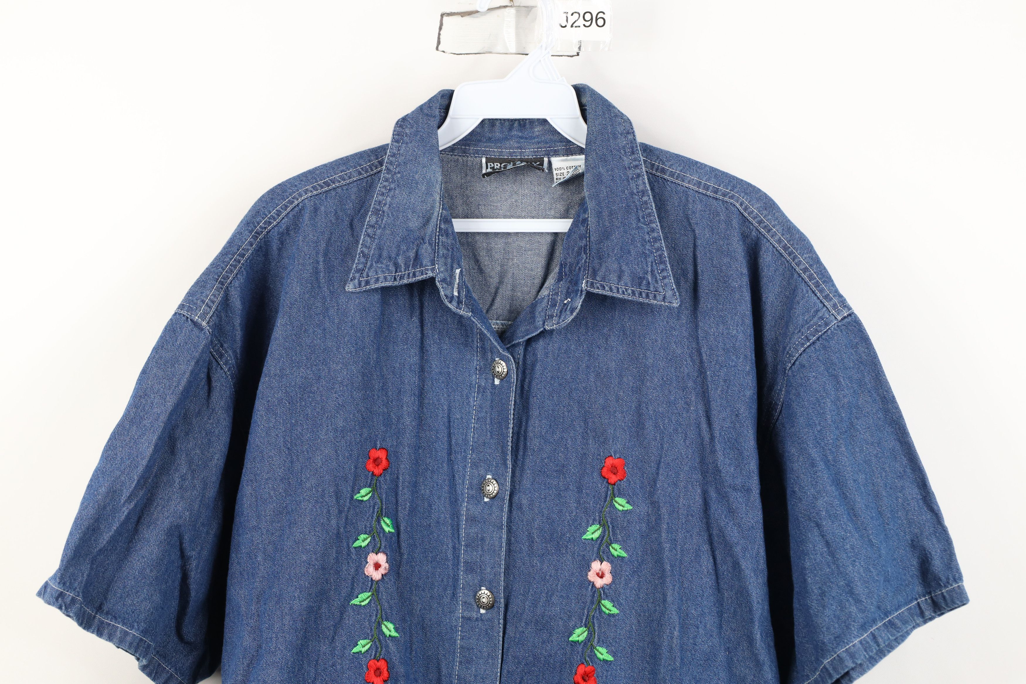 Vintage Vintage 90s Streetwear Embroidered Denim Jean Button Shirt Size 4XL / US 24-26 - 2 Thumbnail