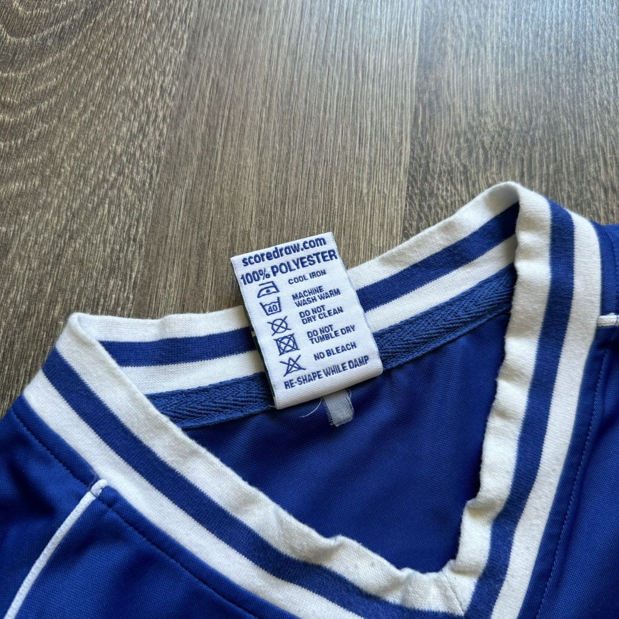 Other Score Draw Retro Everton Soccer Jersey Size US L / EU 52-54 / 3 - 4 Thumbnail