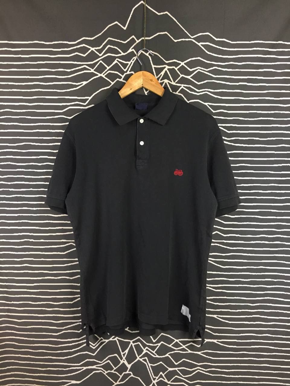 Uniqlo Uniqlo Keith Haring Pop Art City Cycle Logo Polo Shirt Size US L / EU 52-54 / 3 - 2 Thumbnail