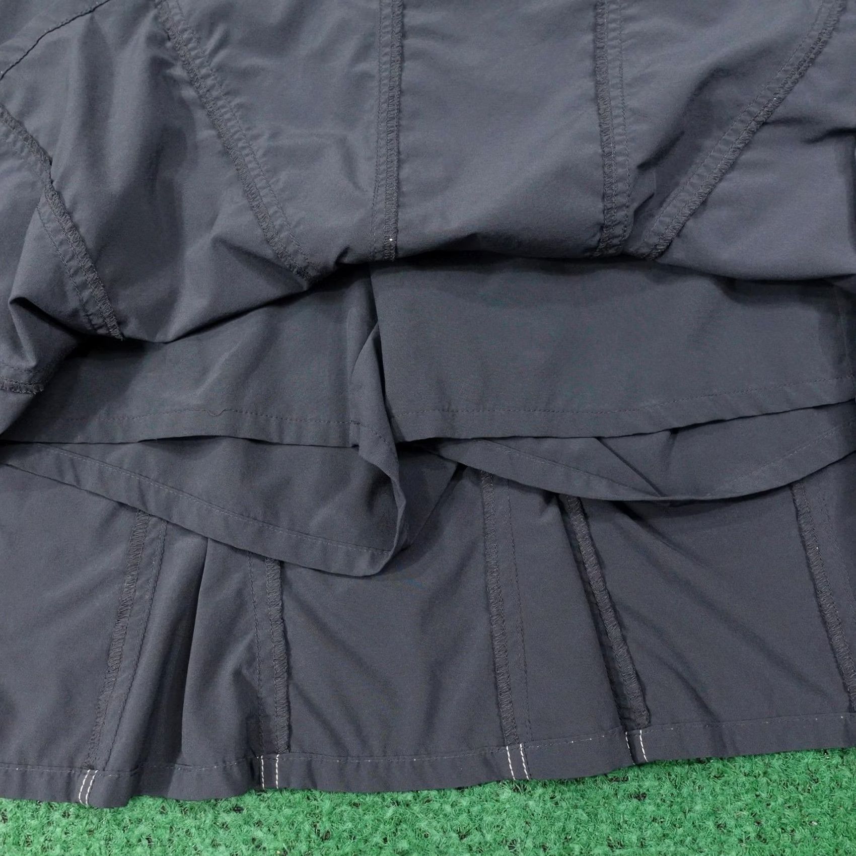 Athleta Athleta Womens Skort Petites Gray A-Line Microfiber Skirt Size 30" / US 8 / IT 44 - 3 Thumbnail