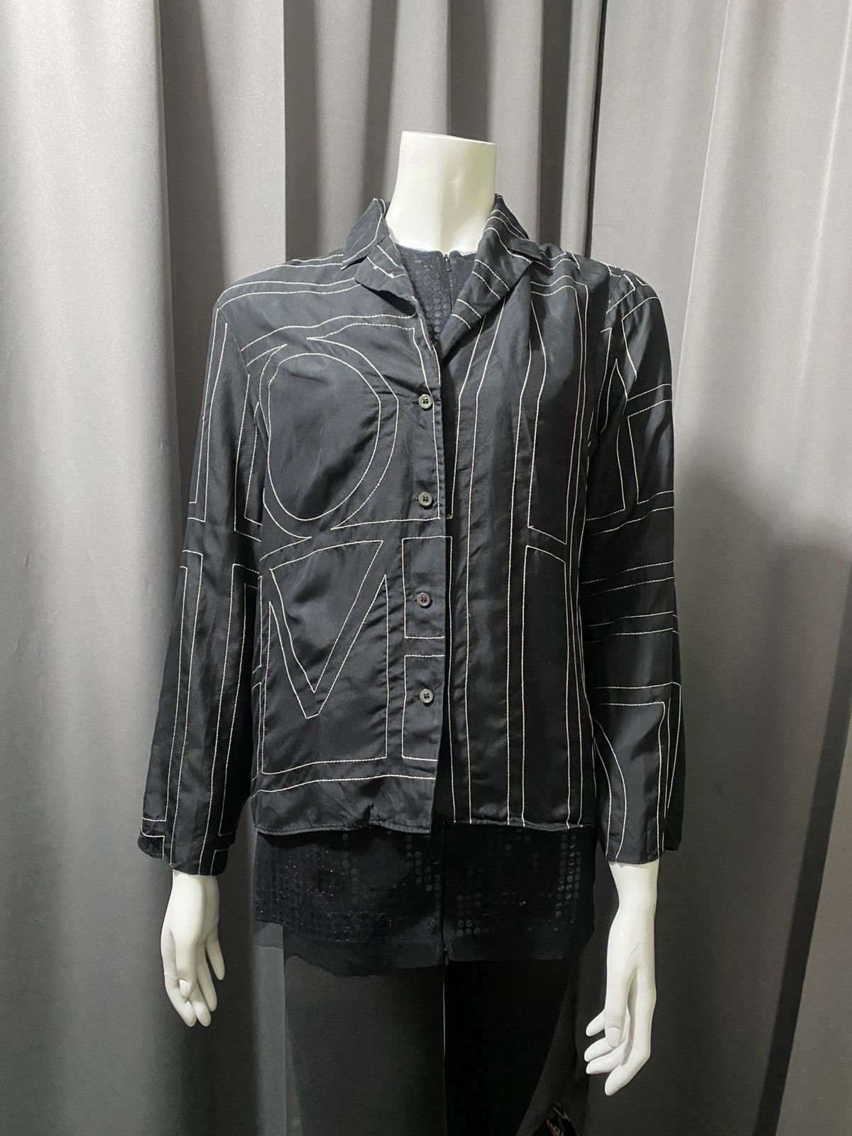 Toteme Toteme- Sanville Monogram Silk Shirt Size M / US 6-8 / IT 42-44 - 1 Thumbnail