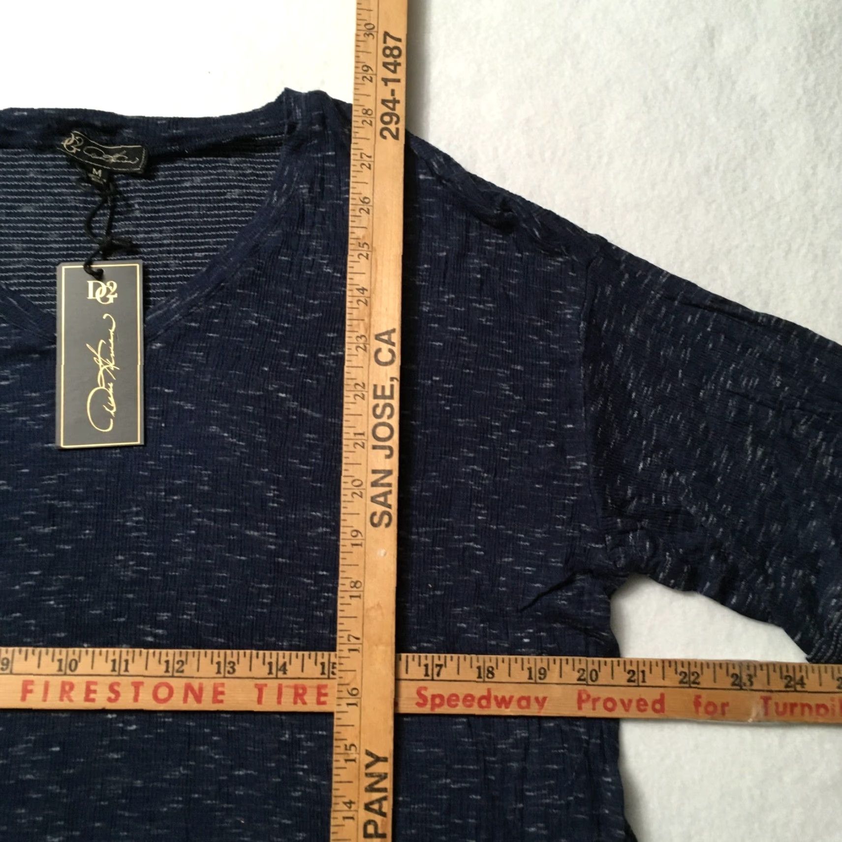 Vintage NWT DIANE GILMAN NAVY V-NECK BURNOUT TOP SZ M Navy V-Neck T-Shirt Womens Medium Size M / US 6-8 / IT 42-44 - 7 Thumbnail