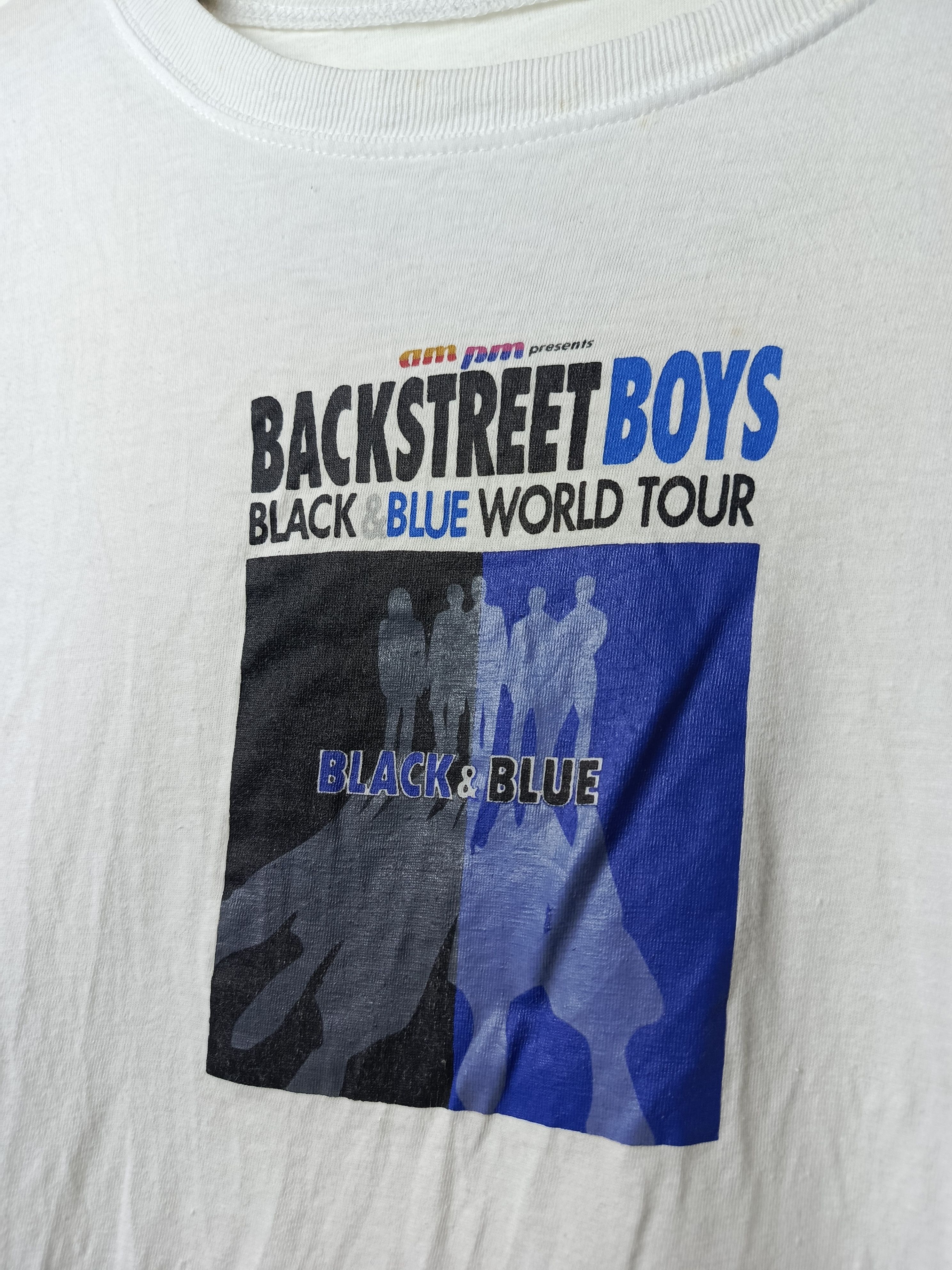 Band Tees Backstreet boys black & blue world Tour 2001 Size US M / EU 48-50 / 2 - 3 Thumbnail