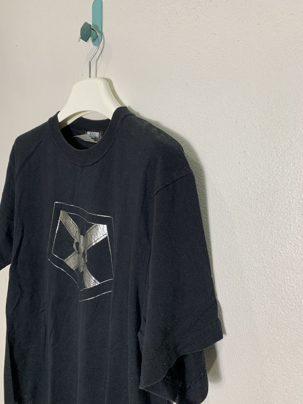Anime Vintage Bleach Anime t-shirt Size US M / EU 48-50 / 2 - 7 Thumbnail