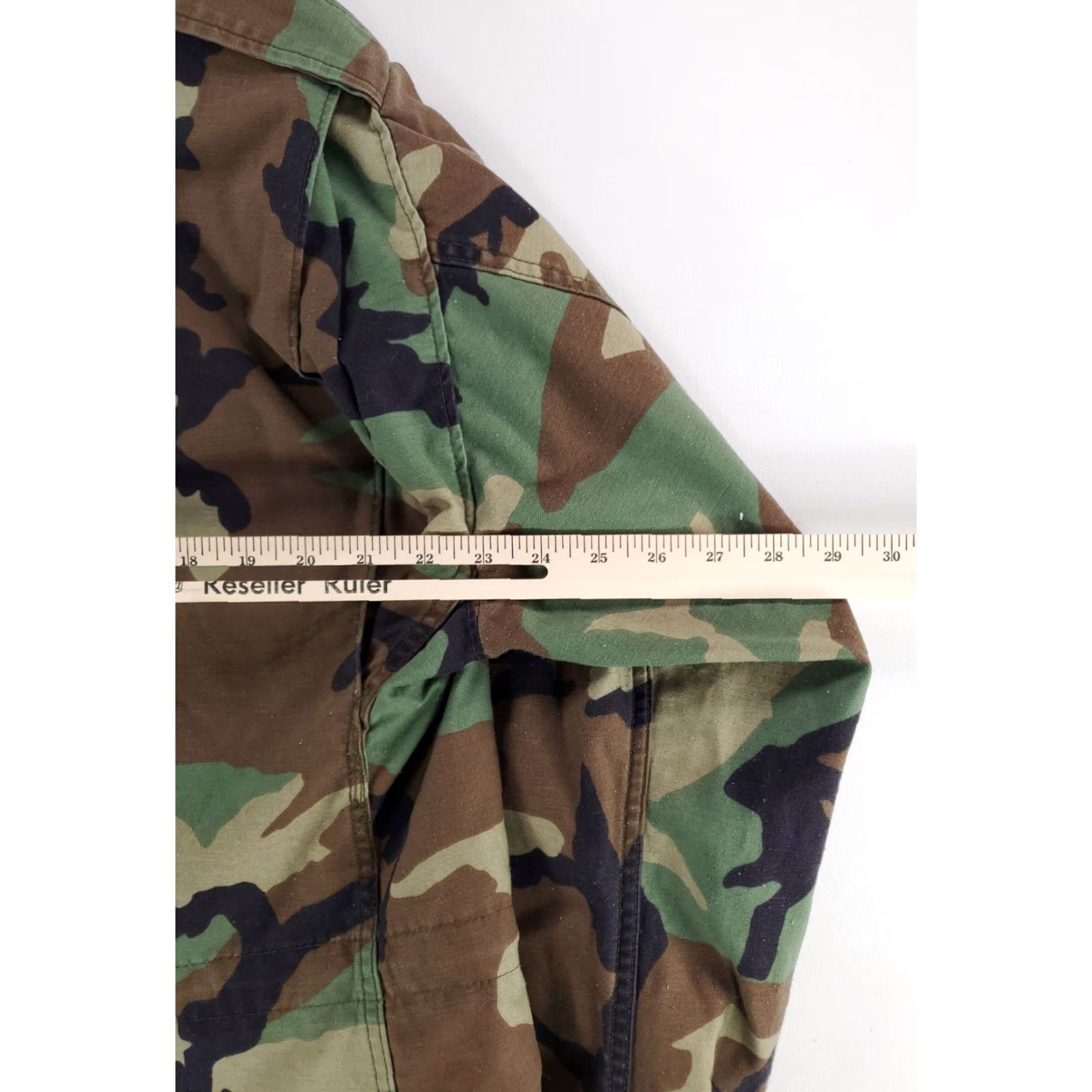 Vintage **M65 Woodland Camo Cold Weather Men's Jacket L** User: M65 Woodland Camo Cold Weather Men's Jacket L Size US L / EU 52-54 / 3 - 7 Thumbnail