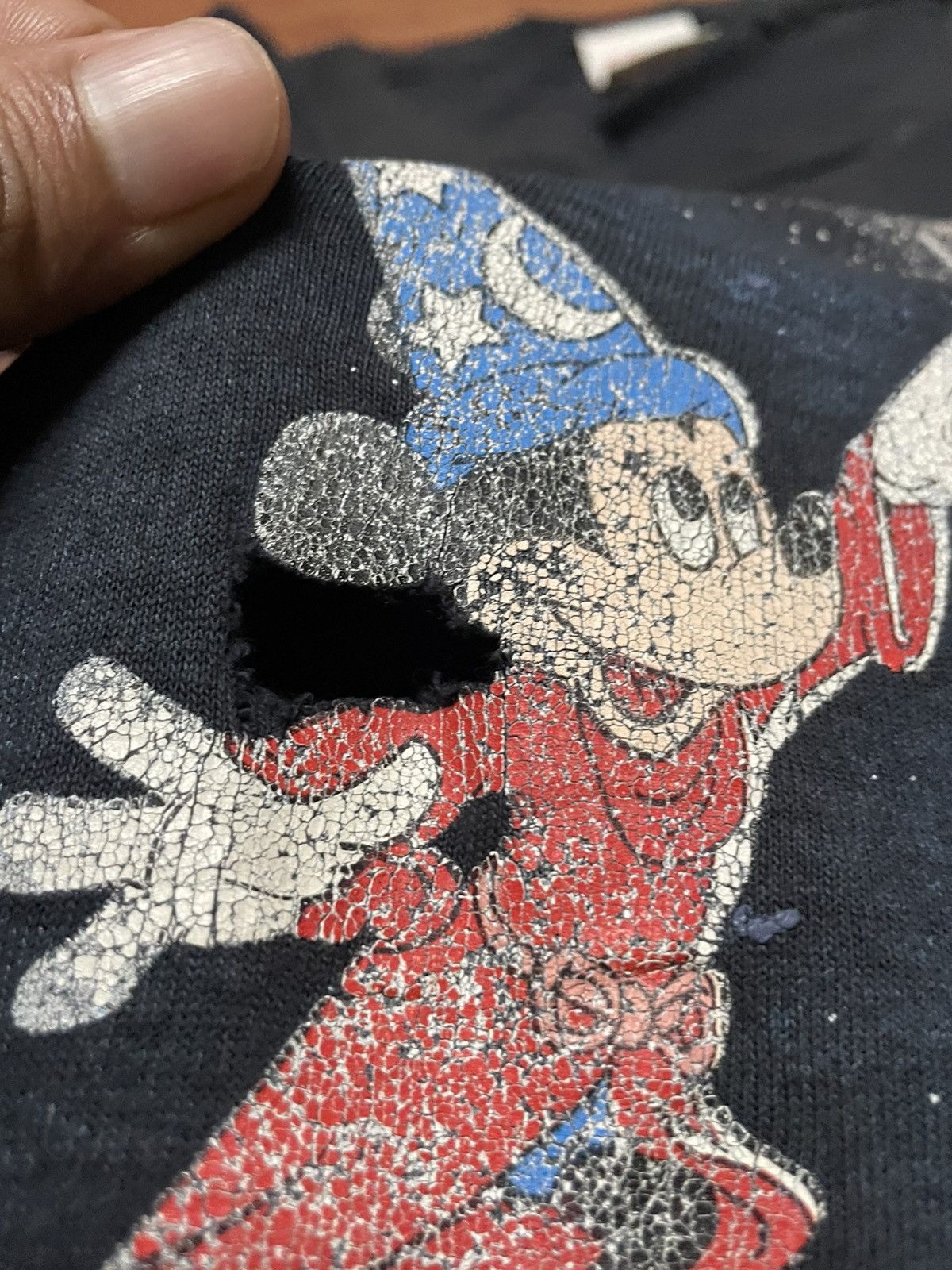 Vintage Vintage Mickey Magic Thrashed T-Shirt Distressed Faded Size US XL / EU 56 / 4 - 4 Thumbnail