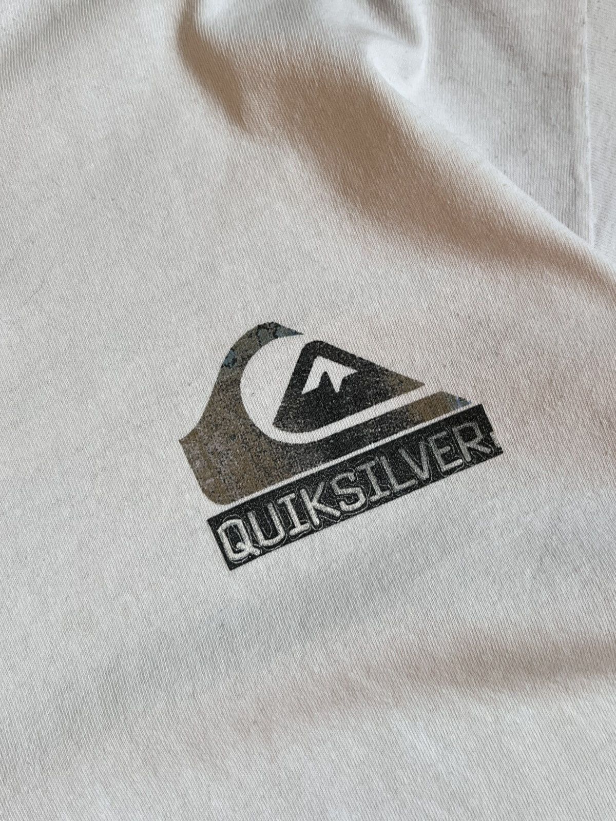 Quiksilver Quiksilver Vintage Big Logo Surf T-Shirt Size US L / EU 52-54 / 3 - 9 Thumbnail