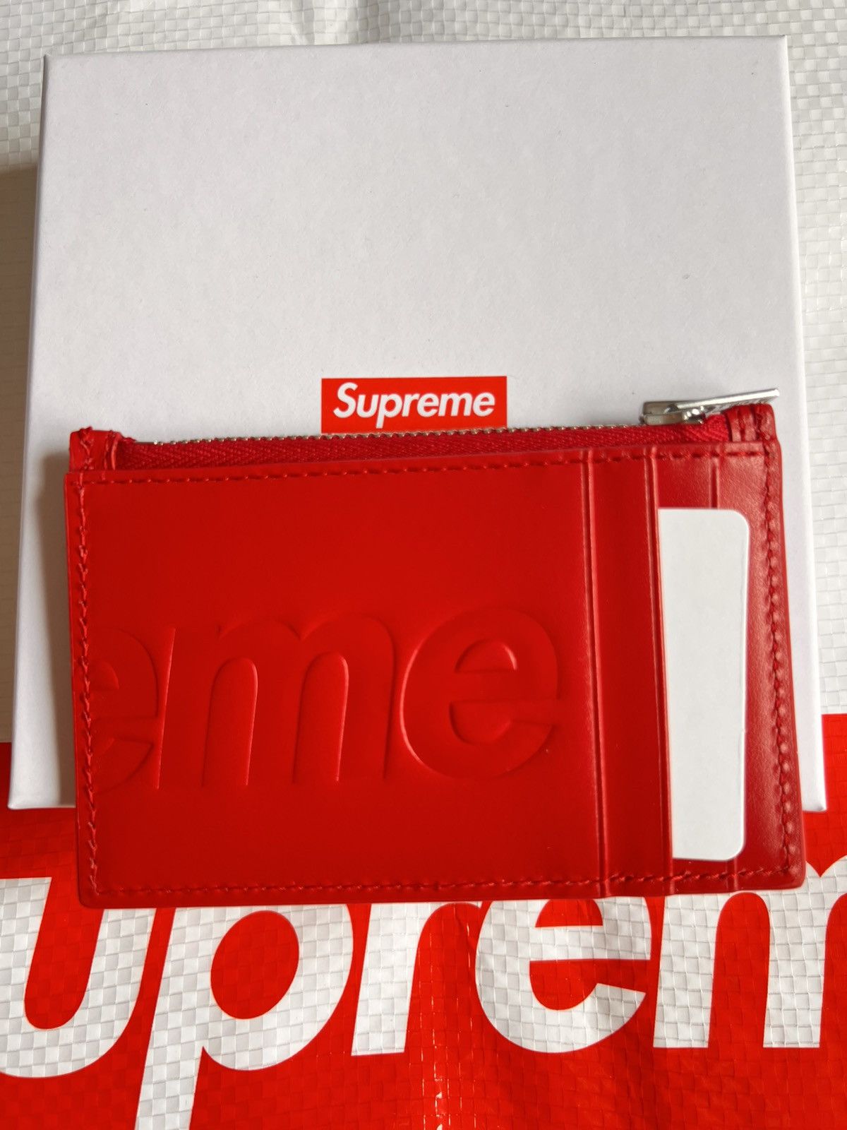 Supreme SUPREME Leather zip card holder Wallet red calfskin logo Size ONE SIZE - 14 Thumbnail