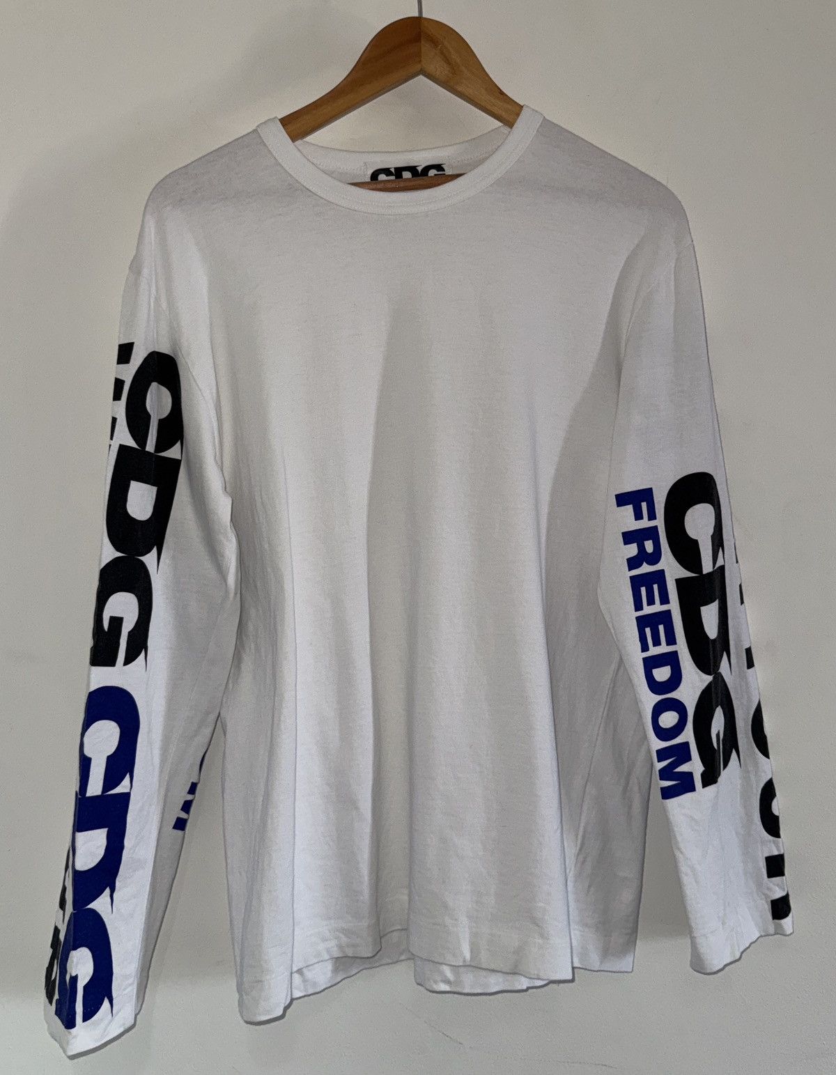 CDG by Comme des Garcons × Comme des Garcons Comme Des Garcons “Wear Freedom” SS18 Long Sleeve Size US L / EU 52-54 / 3 - 1 Thumbnail