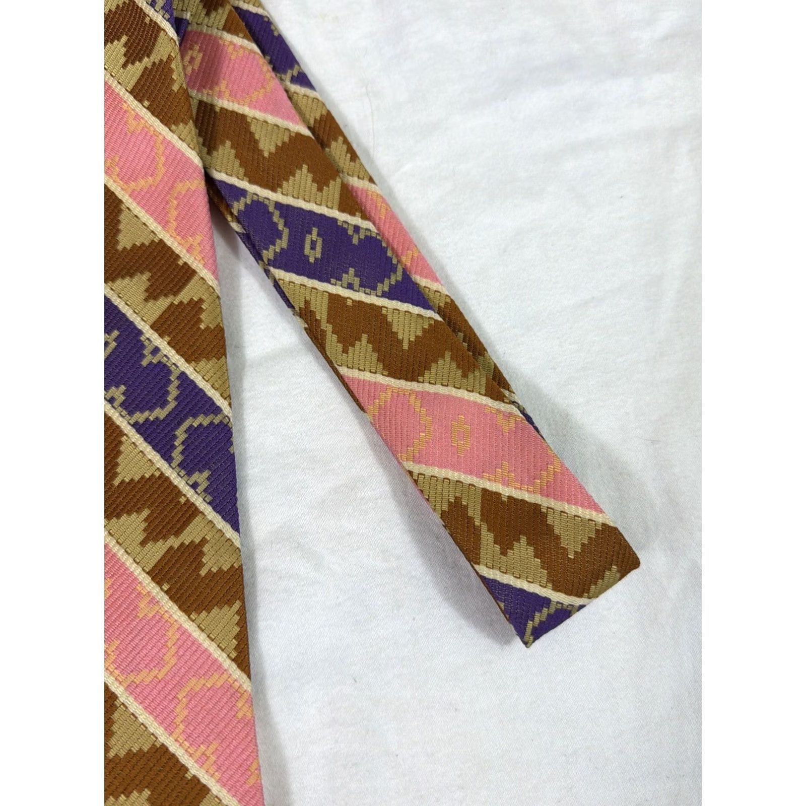Pinko VINTAGE 70s Necktie Polyester Geometric Purple Pink Brown 52 Inches Long Men Brown PINK Tie Size ONE SIZE - 4 Thumbnail