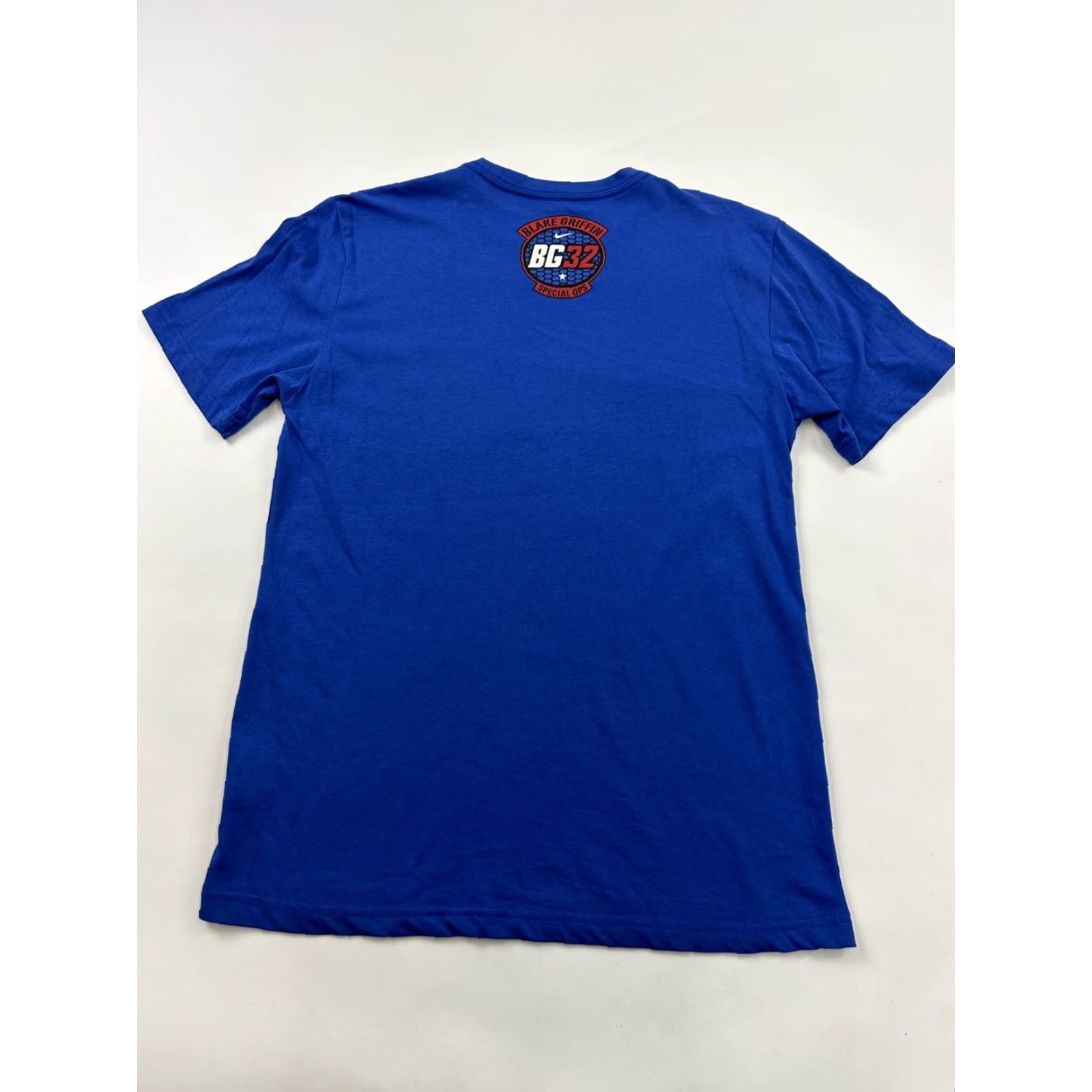 Nike **Nike Blake Griffin Men's Medium Blue T-Shirt** User: **Nike Blake Griffin Men's Medium Blue Short Sleeve T-Shirt** Size US M / EU 48-50 / 2 - 6 Thumbnail