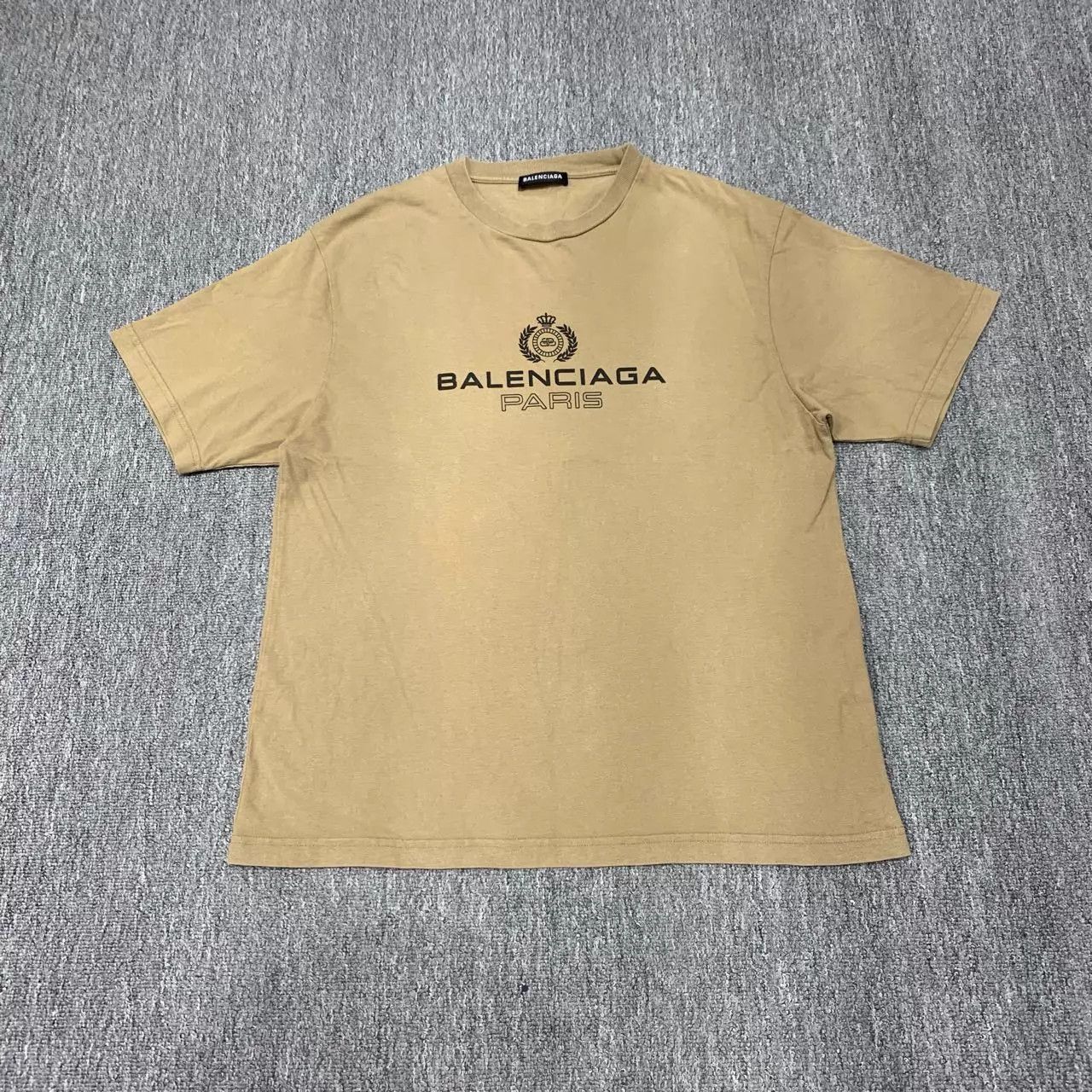 Balenciaga Balenciaga khaki wheatcrown s/s S 95 new ZQ004 Size US S / EU 44-46 / 1 - 1 Thumbnail