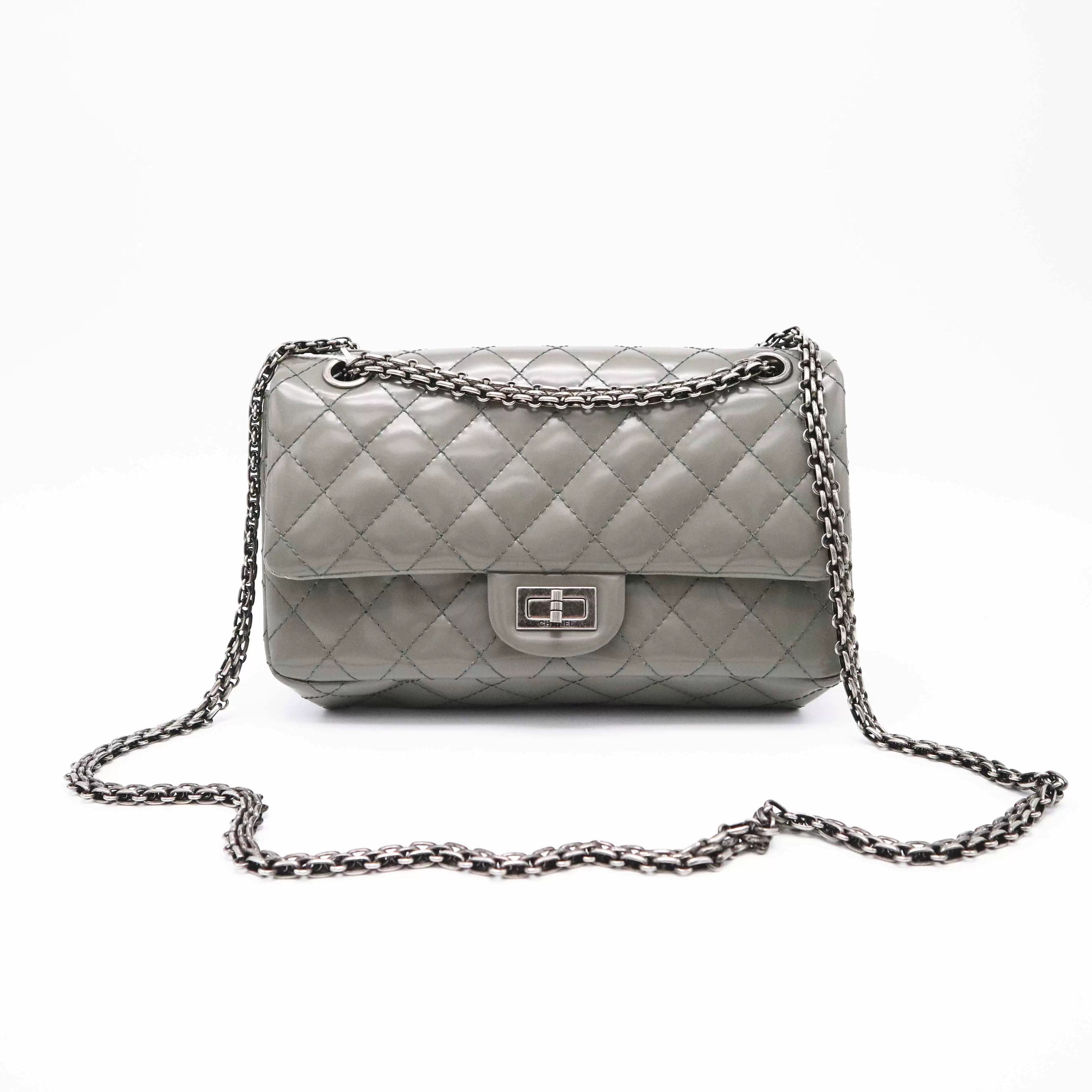 Chanel Pre-loved Bag Very good condition Size ONE SIZE - 1 Thumbnail