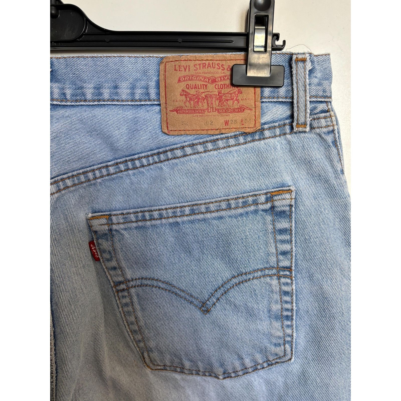 Levi's Levi’s 522 W38 L34 Light Wash Tapered Button Fly Jeans 2009 Size US 38 / EU 54 - 5 Thumbnail
