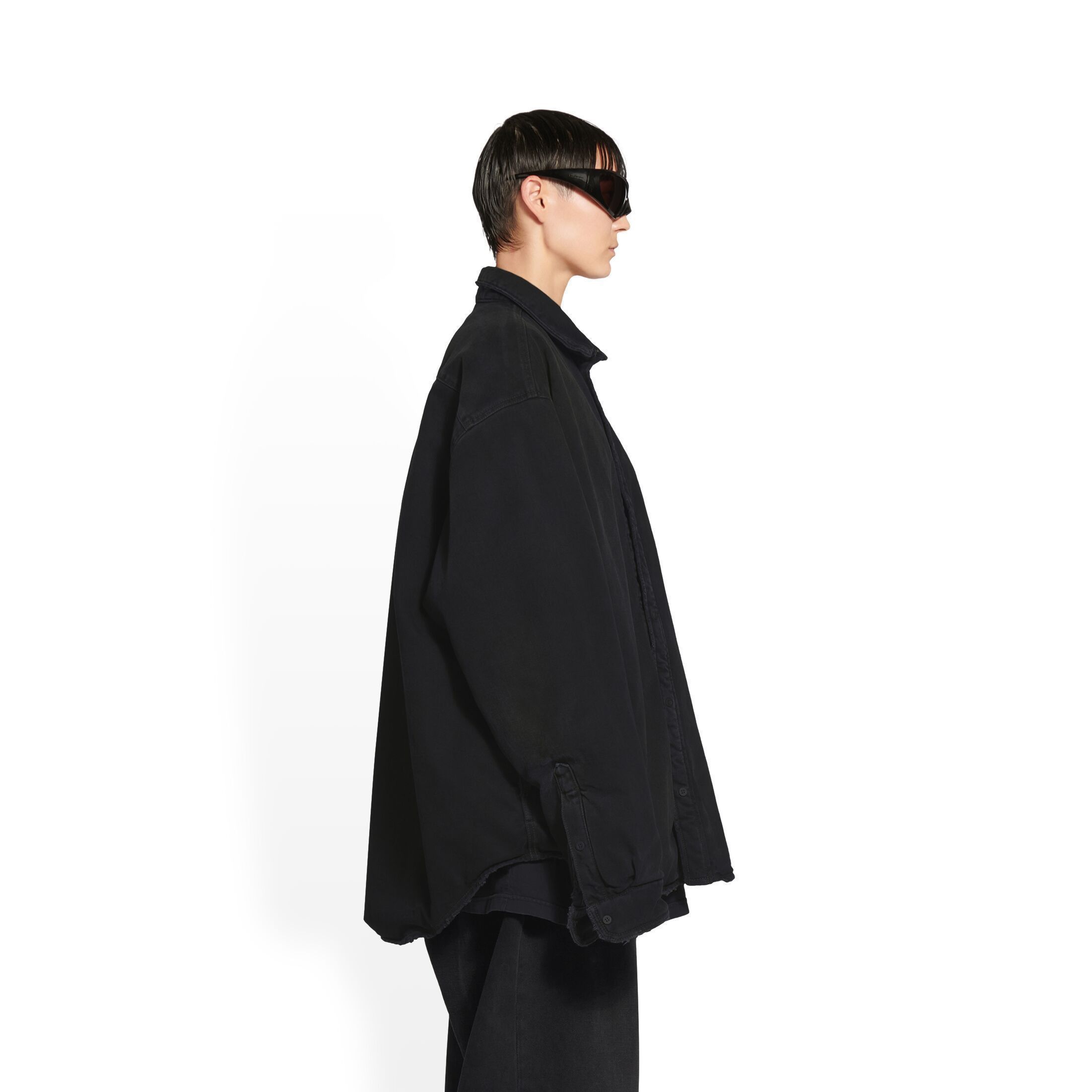 Balenciaga o1w1db11125 Padded Shirt in Black Size US L / EU 52-54 / 3 - 6 Thumbnail