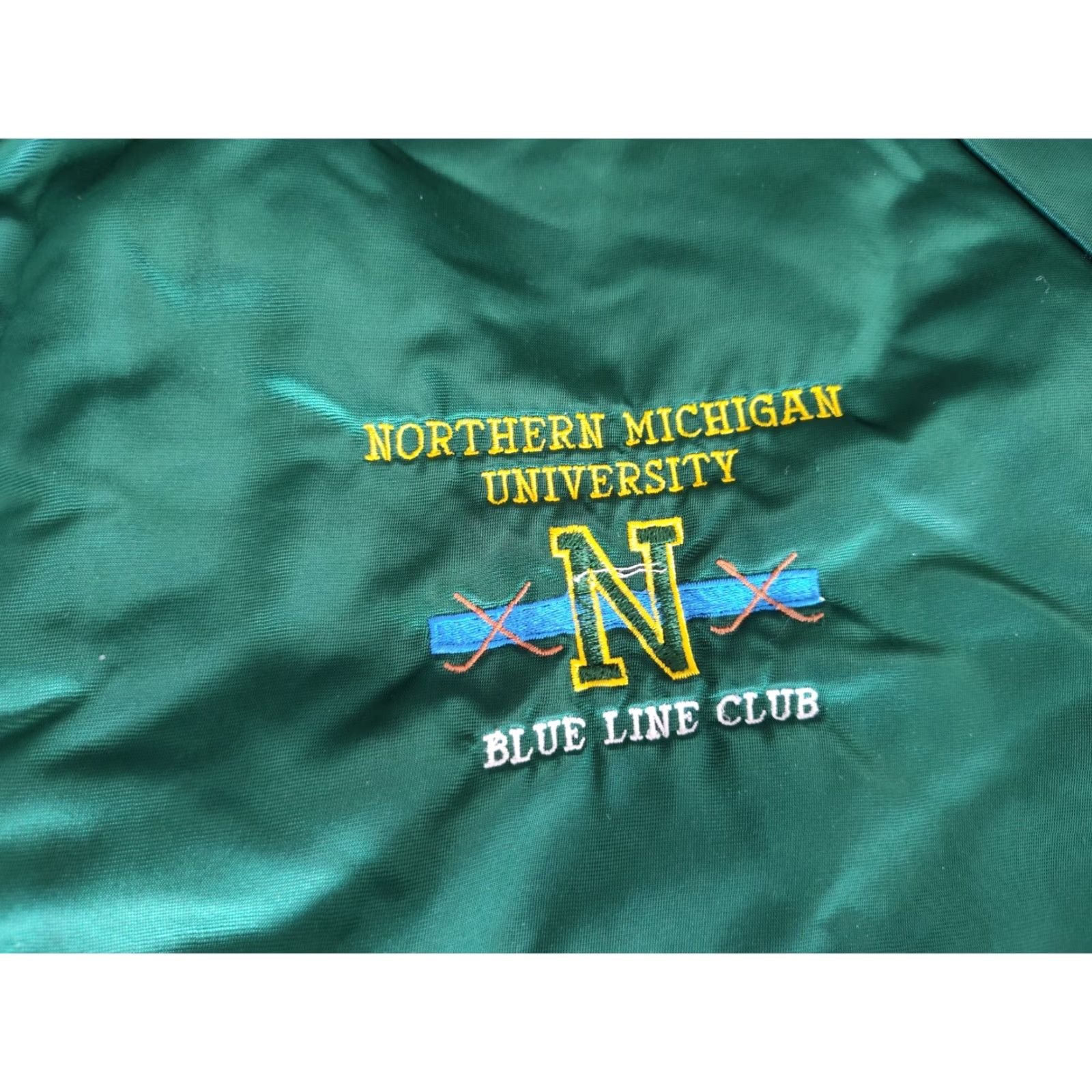 Vintage Vintage NMU Wildcats Snap Parka Jacket Blue Line Hockey Club Size XL Quilt Lined Green Size US XL / EU 56 / 4 - 6 Thumbnail