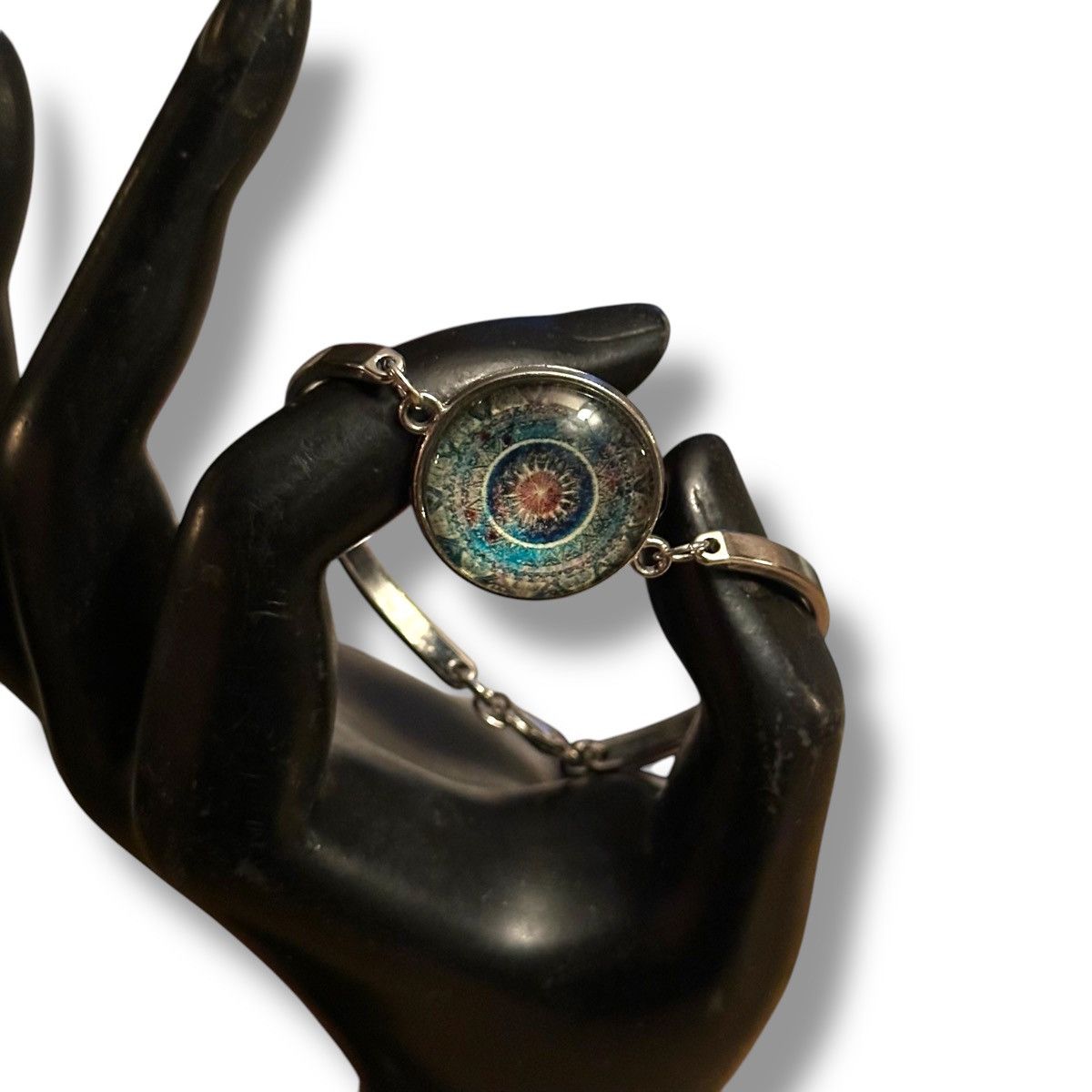 Other Silver tone Mandela flower bracelet Size ONE SIZE - 2 Thumbnail