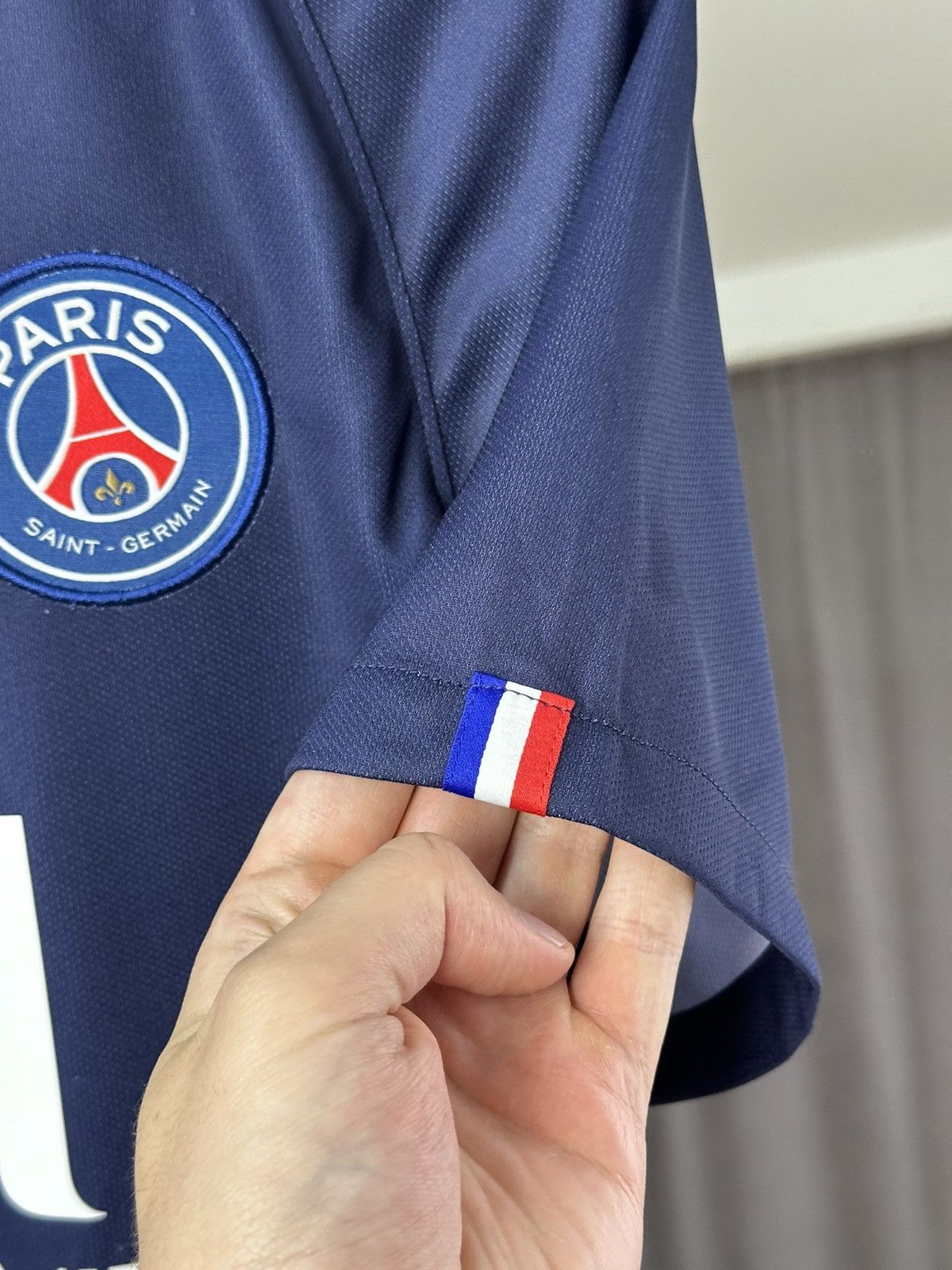 Vintage Vintage Nike PSG 2019/20 Home Jersey Paris Saint Germain Size US S / EU 44-46 / 1 - 7 Thumbnail