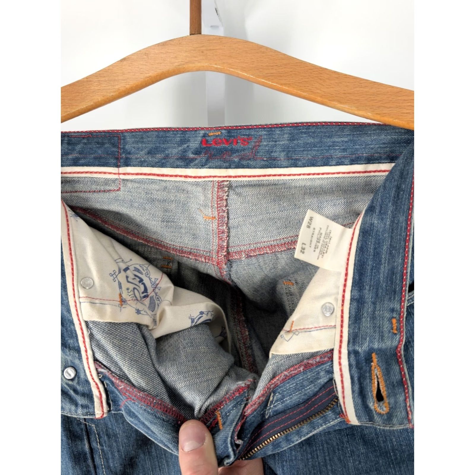 Levi's VINTAGE Levi's RED JEANS Indigo Wash Deconstructed Embroidered Denim 90s Y2K Streetwear Unisex Adult 29x30 Blue Mens Womens Girls Boys Size US 29 - 7 Thumbnail