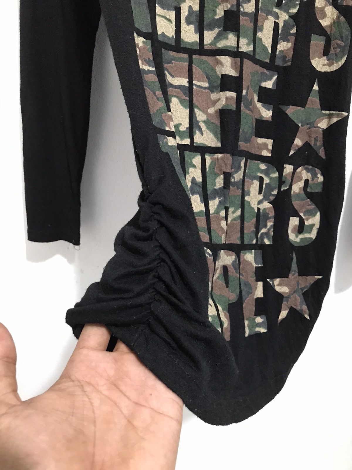 GOA Archive Poem While Theirs Life Theirs Hope longsleeve Size M / US 6-8 / IT 42-44 - 4 Thumbnail