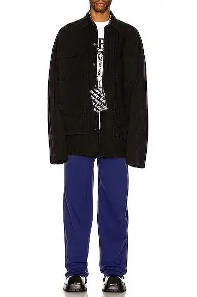 Balenciaga o1bcso1str1124 BB Corp Cargo Shirt in Black Size US XS / EU 42 / 0 - 4 Thumbnail