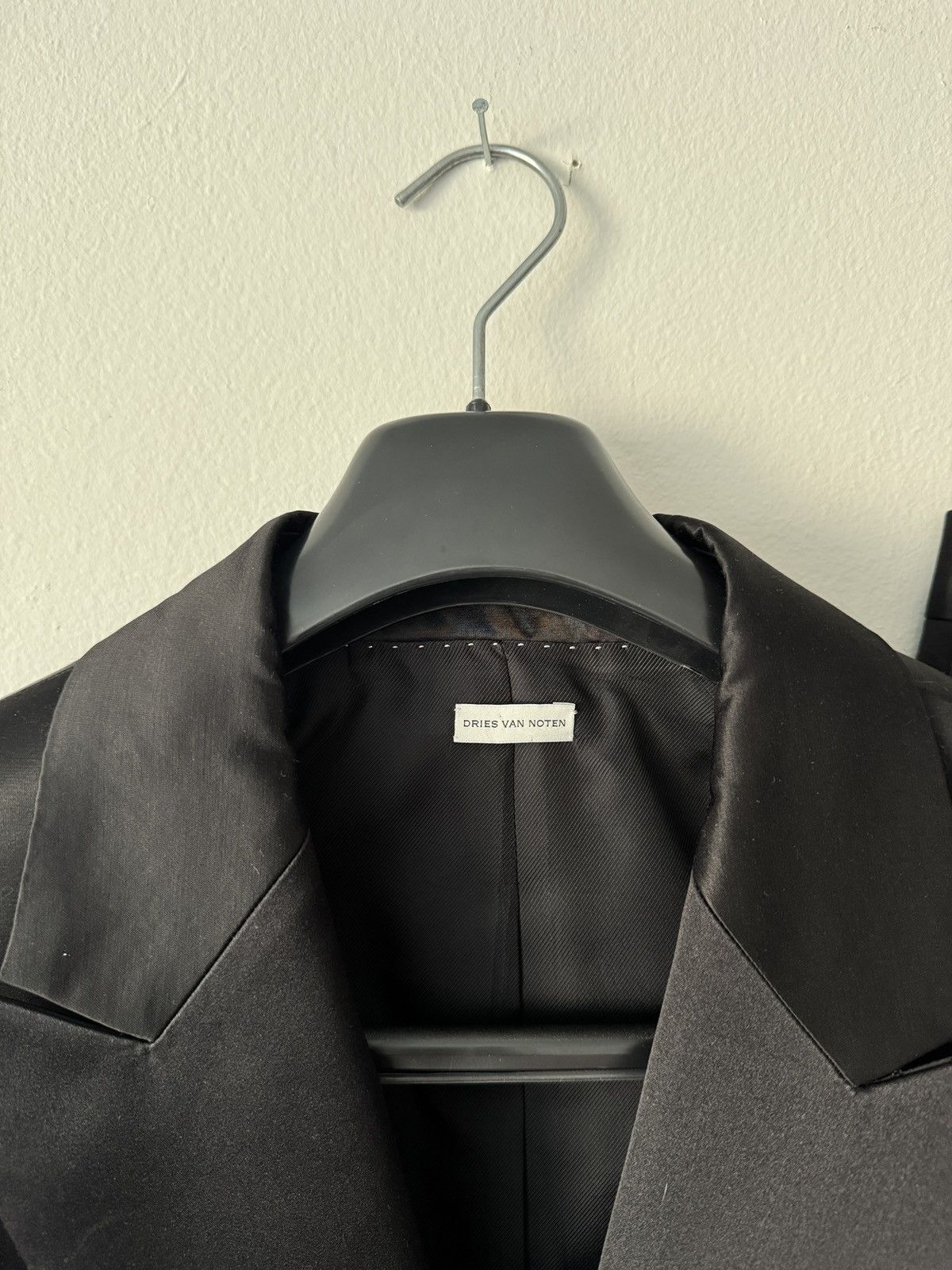 Dries Van Noten Dries Van Noten Black Satin Tuxedo Size 42R - 4 Thumbnail
