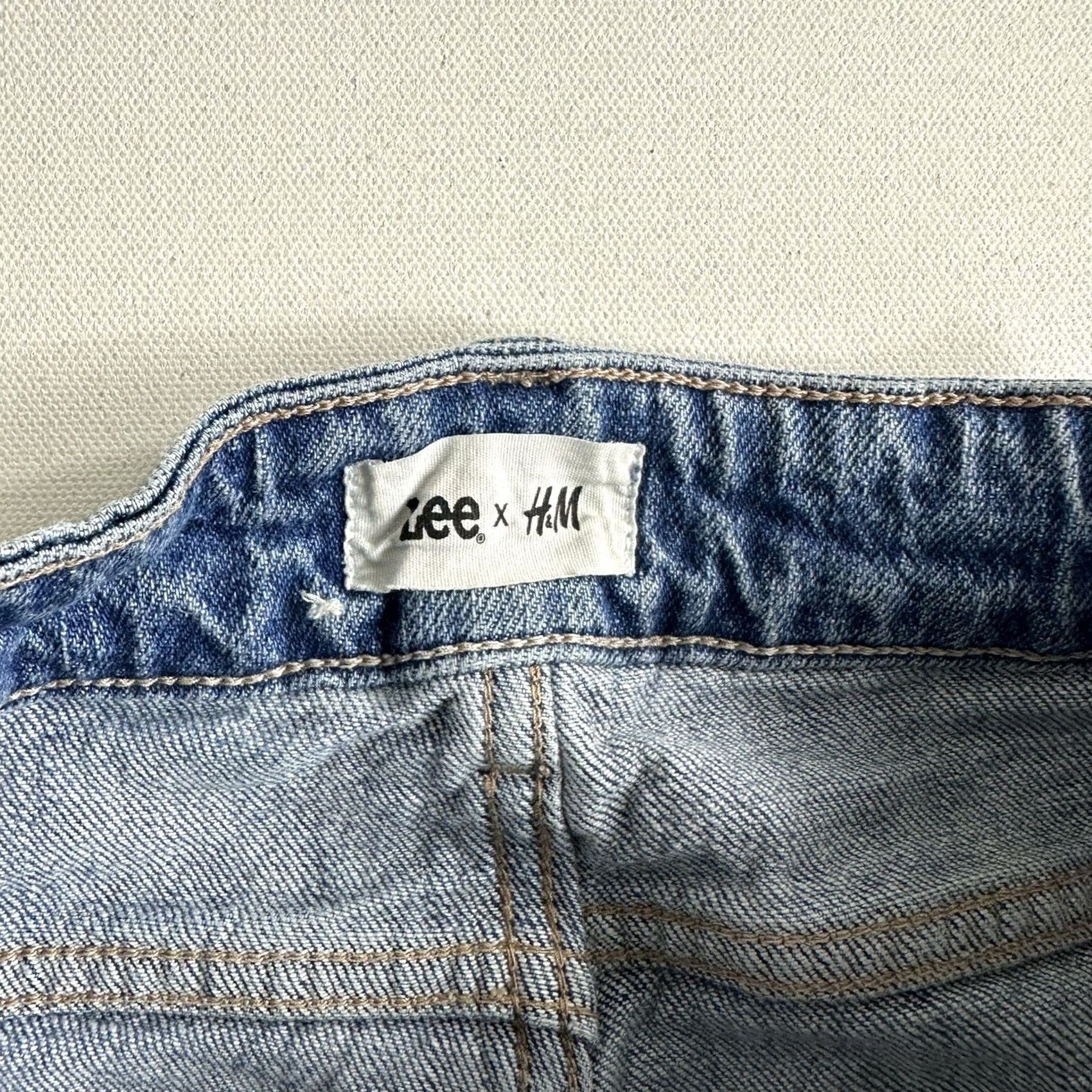 Lee Lee x H&M Denim Jeans Mens Size 30X32 Blue Straight Leg Mid-Rise 5 Pocket Jeans Size US 30 / EU 46 - 7 Thumbnail