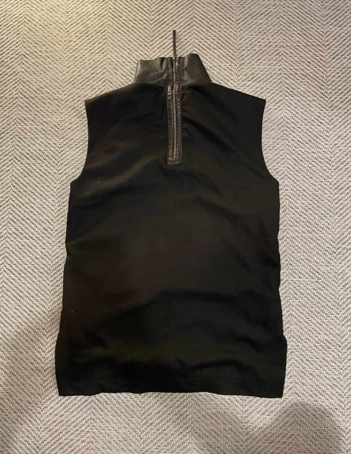 Helmut Lang Helmut Lang Dark Leather Panel Sleeveless Vest K24 Size US S / EU 44-46 / 1 - 7 Thumbnail