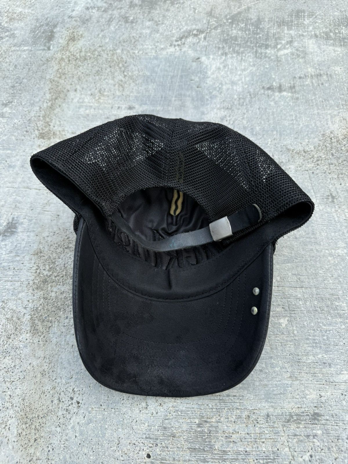 Isamu Katayama Backlash VINTAGE Y2K ISAMU KATAYAMA BACKLASH MESH TRUCKER CAP GOTH Size ONE SIZE - 3 Thumbnail