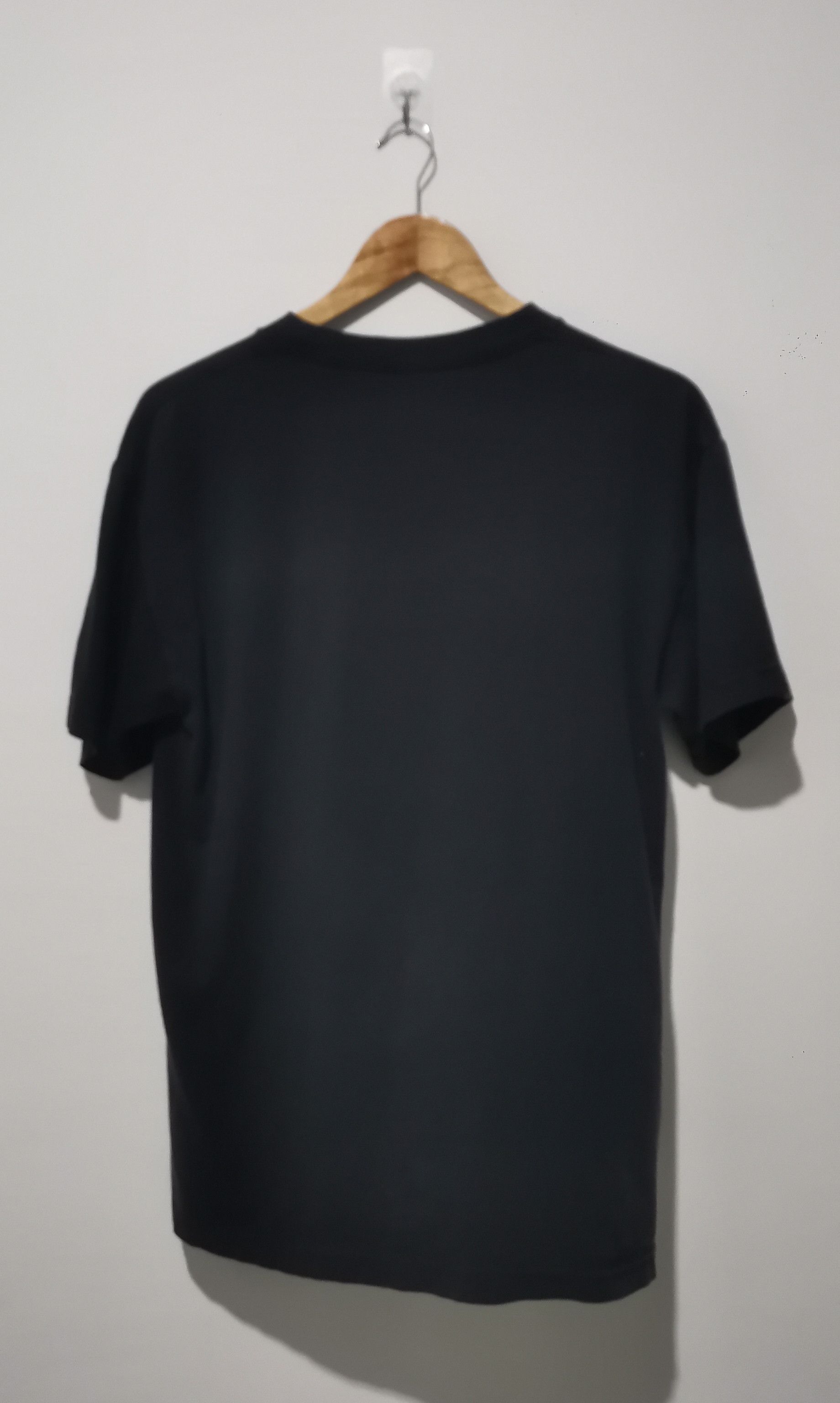 Dissizit VTG Dissizit x Angelina Jolie “Tomb Raider” Over Print tee Size US M / EU 48-50 / 2 - 2 Thumbnail