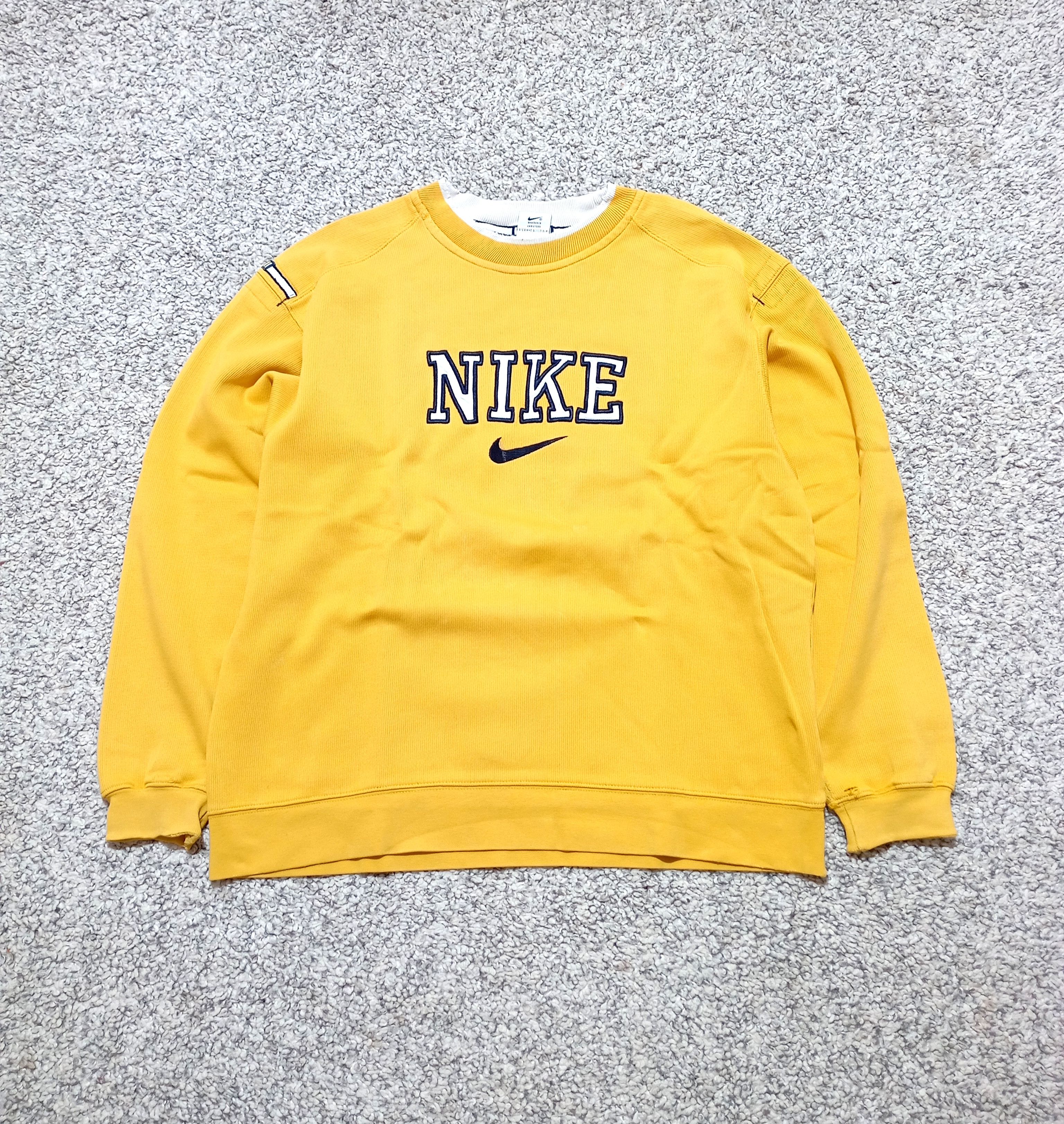 Nike 🔥Vintage🔥Nike Boxy Travis Scott Vibe Disstresed Sweatshirt Size US M / EU 48-50 / 2 - 2 Thumbnail