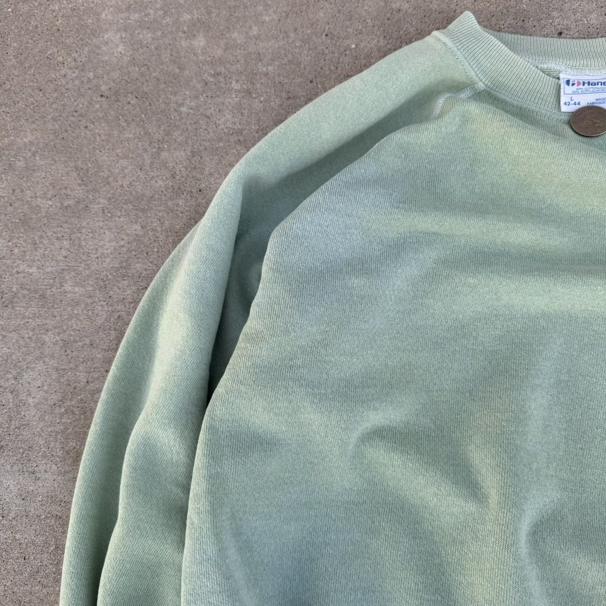 Hanes Vintage 90s USA Made Earth Tone Green Maui Crewneck Fits S Size US S / EU 44-46 / 1 - 5 Thumbnail