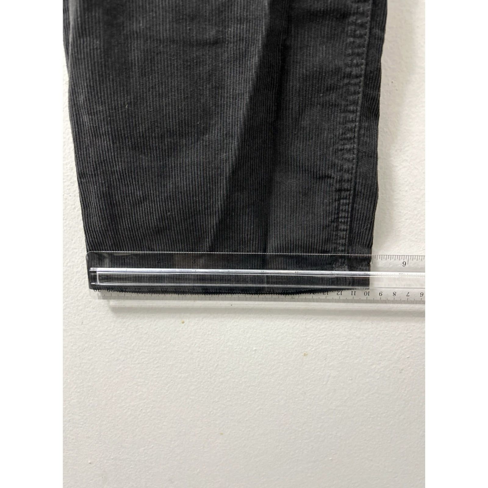 Eddie Bauer Eddie Bauer Corduroy Pants Mens 32x32 Straight Fit Khakis Gray Solid 5-Pocket Classic Casual Trousers Size US 32 / EU 48 - 5 Thumbnail