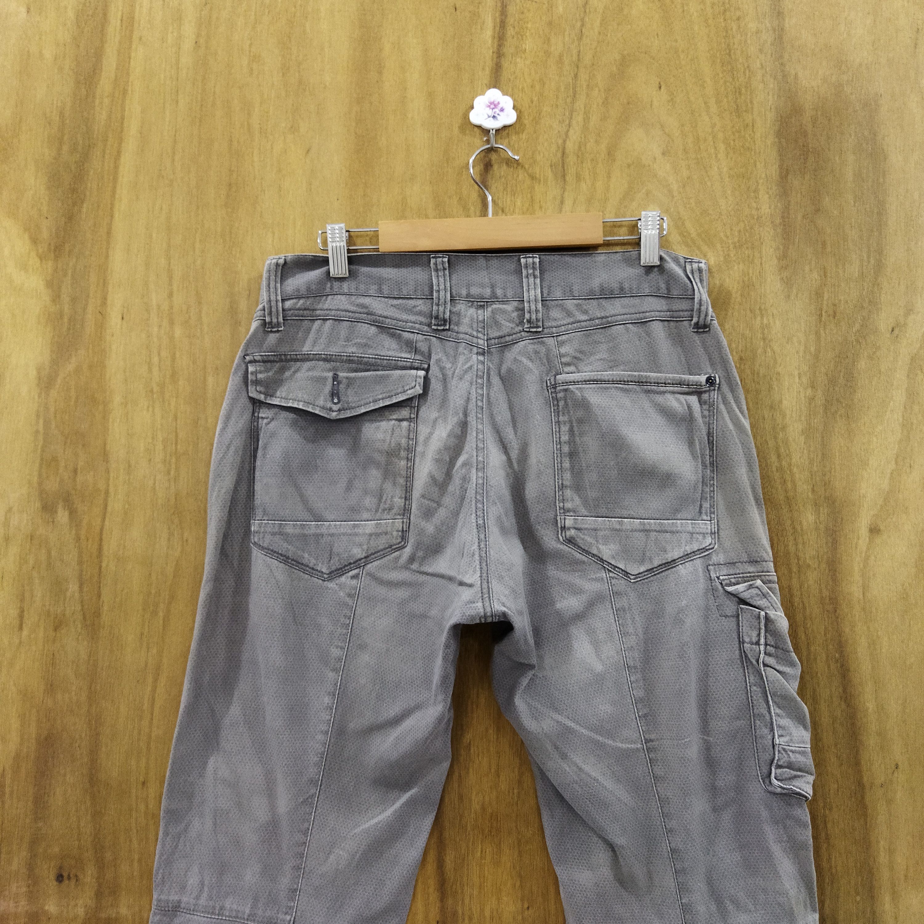 Japanese Brand IZ FADED BROWN CARGO PANTS Size US 32 / EU 48 - 8 Thumbnail