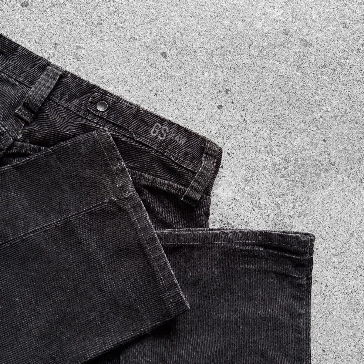 G-Star G-Star Raw Vintage Faded Black Straight Fit Corduroy Jeans Size US 30 / EU 46 - 5 Thumbnail