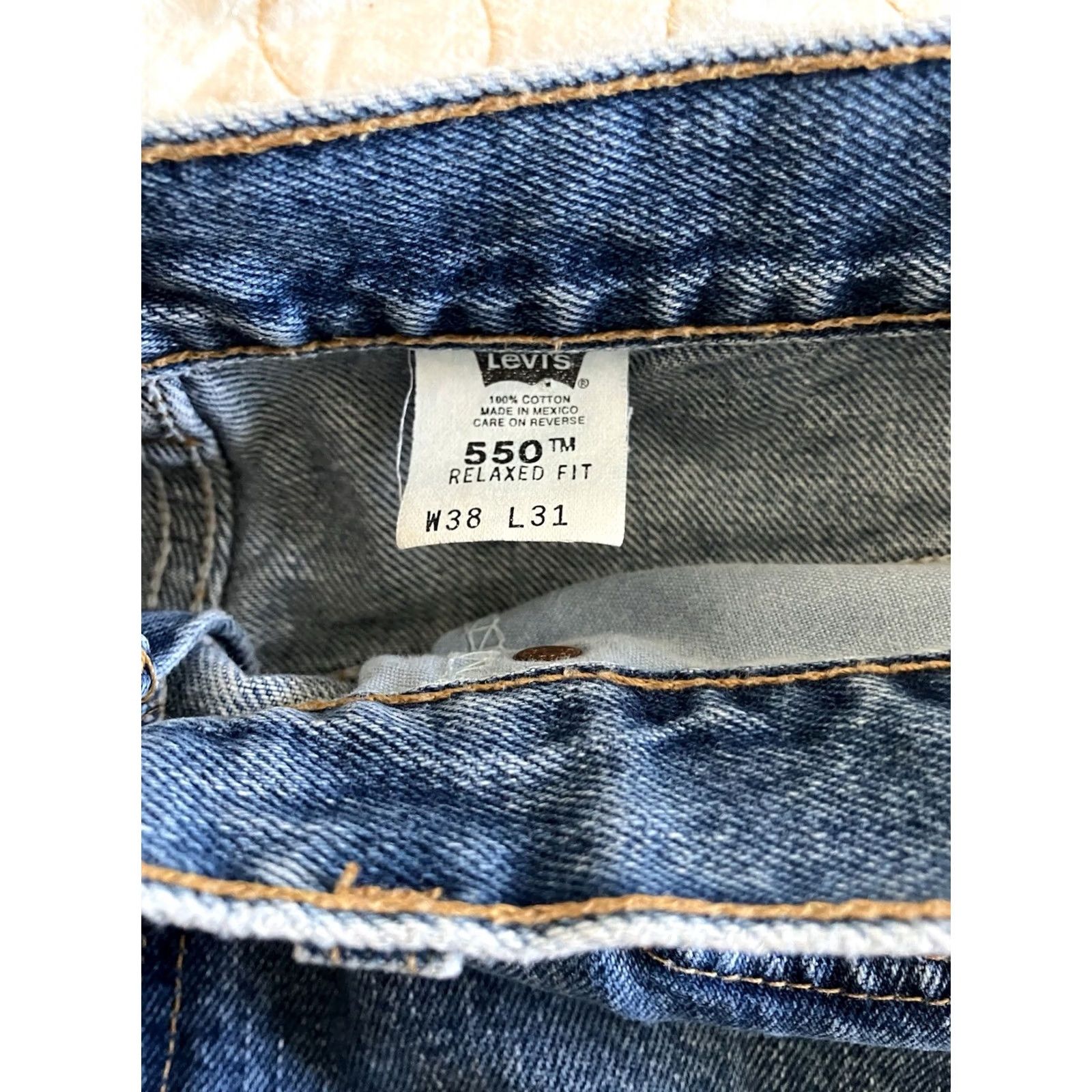Levi's VINTAGE Levi’s 550 Jeans Relaxed Fit Medium Wash Jeans 36 Men Size US 36 / EU 52 - 5 Thumbnail