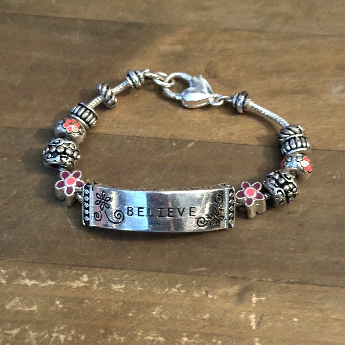 Other Silver tone Believe sliding charm bracelet Size ONE SIZE - 2 Thumbnail