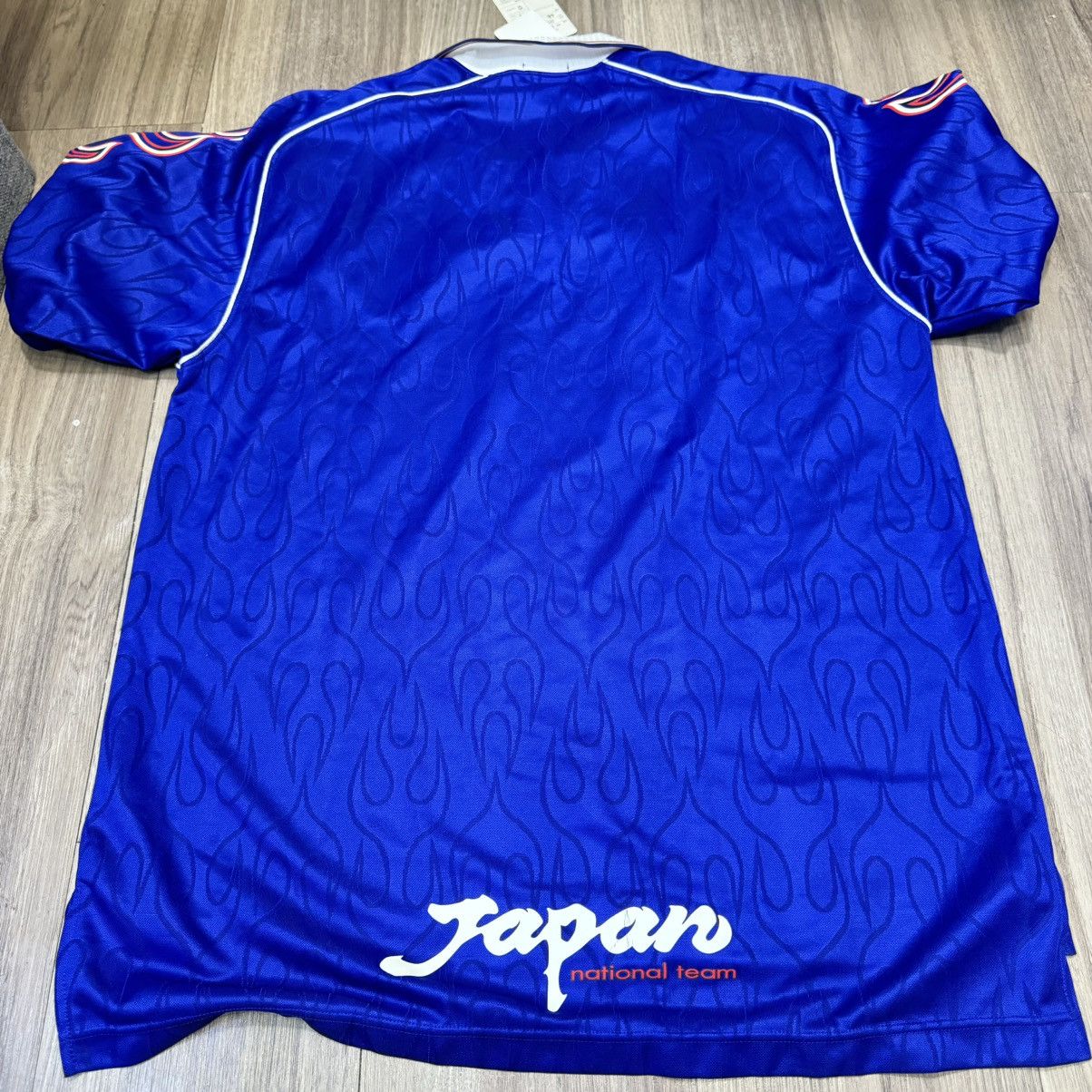 Asics Japan 1998 home shirt (bnwt) Size US L / EU 52-54 / 3 - 2 Thumbnail
