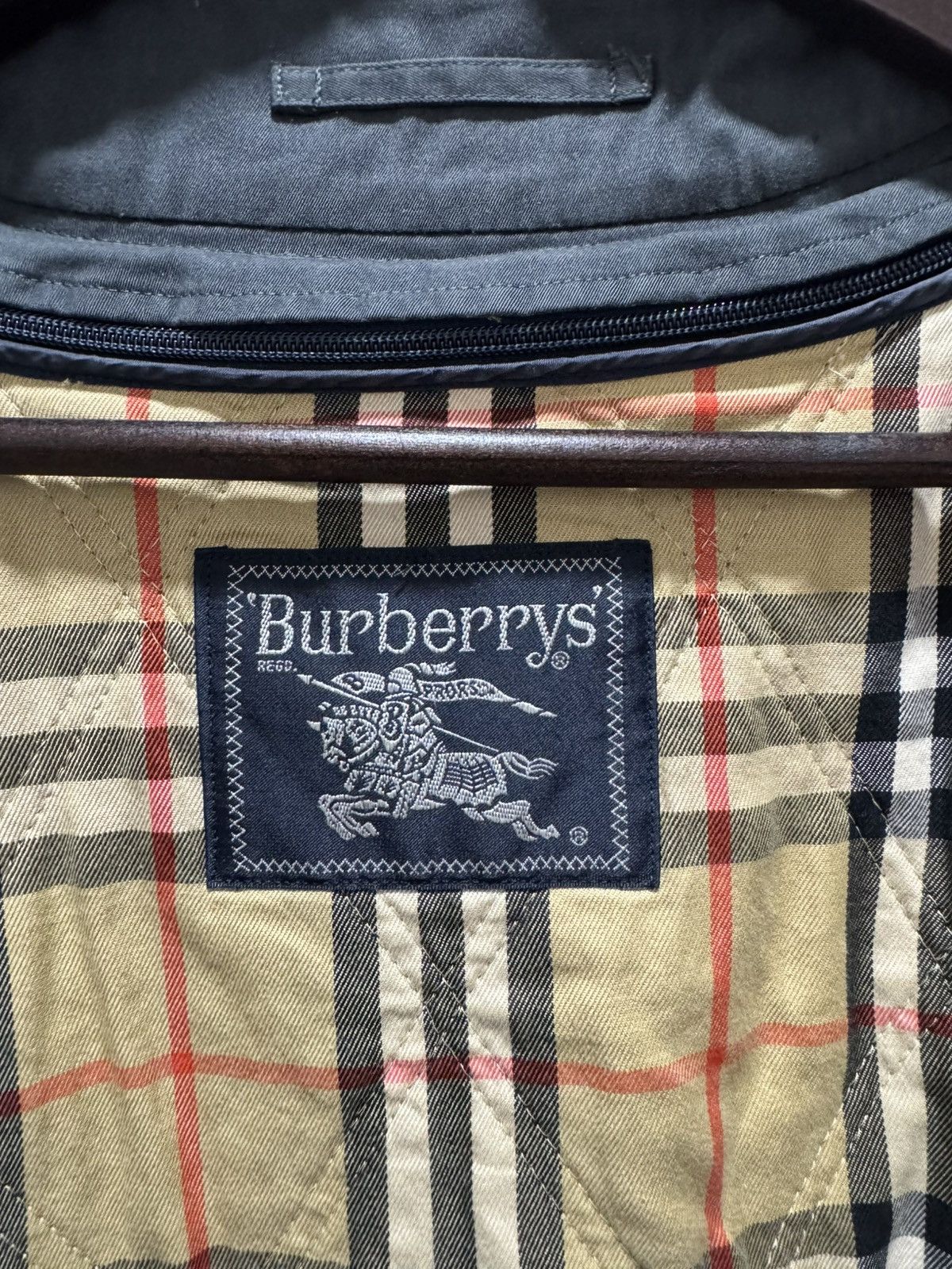 Burberry VINTAGE BURBERRY NOVA CHECK TRENCH COAT Size US S / EU 44-46 / 1 - 11 Thumbnail