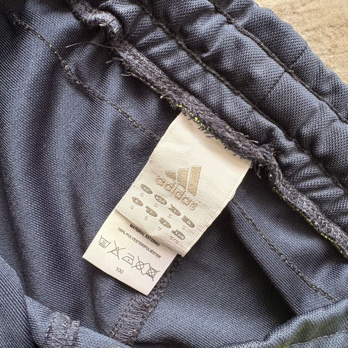 Adidas × Vintage Vintage real Madrid adidas tracksuit pants in blue and green Size US 30 / EU 46 - 5 Thumbnail