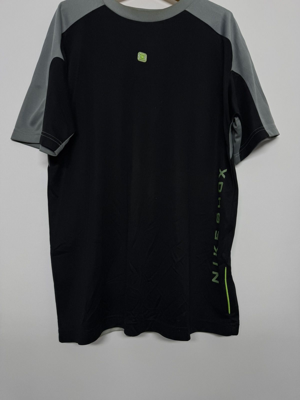 Nike Vintage Y2k Nike Shox Big Logo Swoosh T-Shirt Size US S / EU 44-46 / 1 - 7 Thumbnail