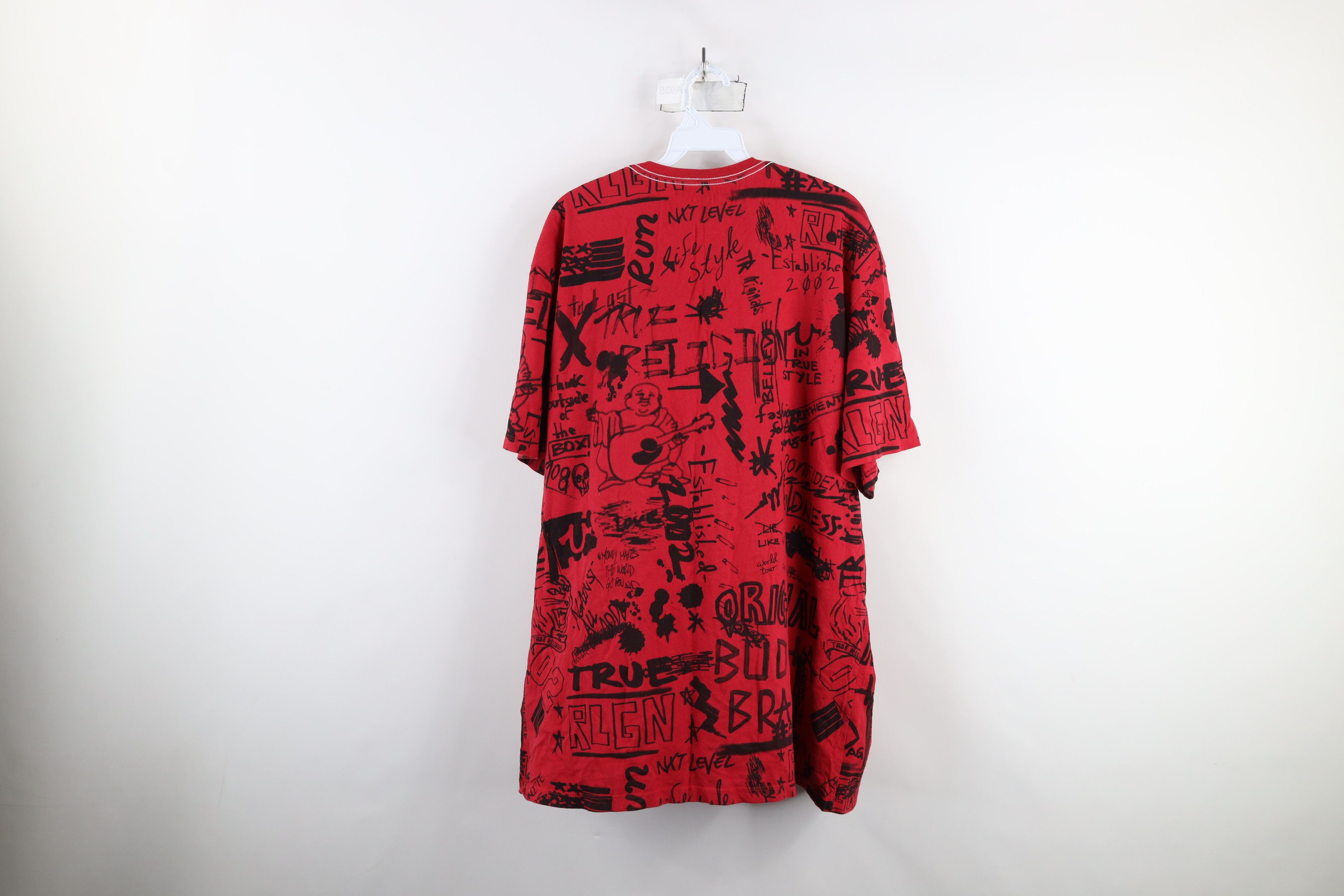 True Religion × Vintage True Religion Spell Out All Over Print V-Neck T-Shirt Red Size US XXL / EU 58 / 5 - 12 Thumbnail