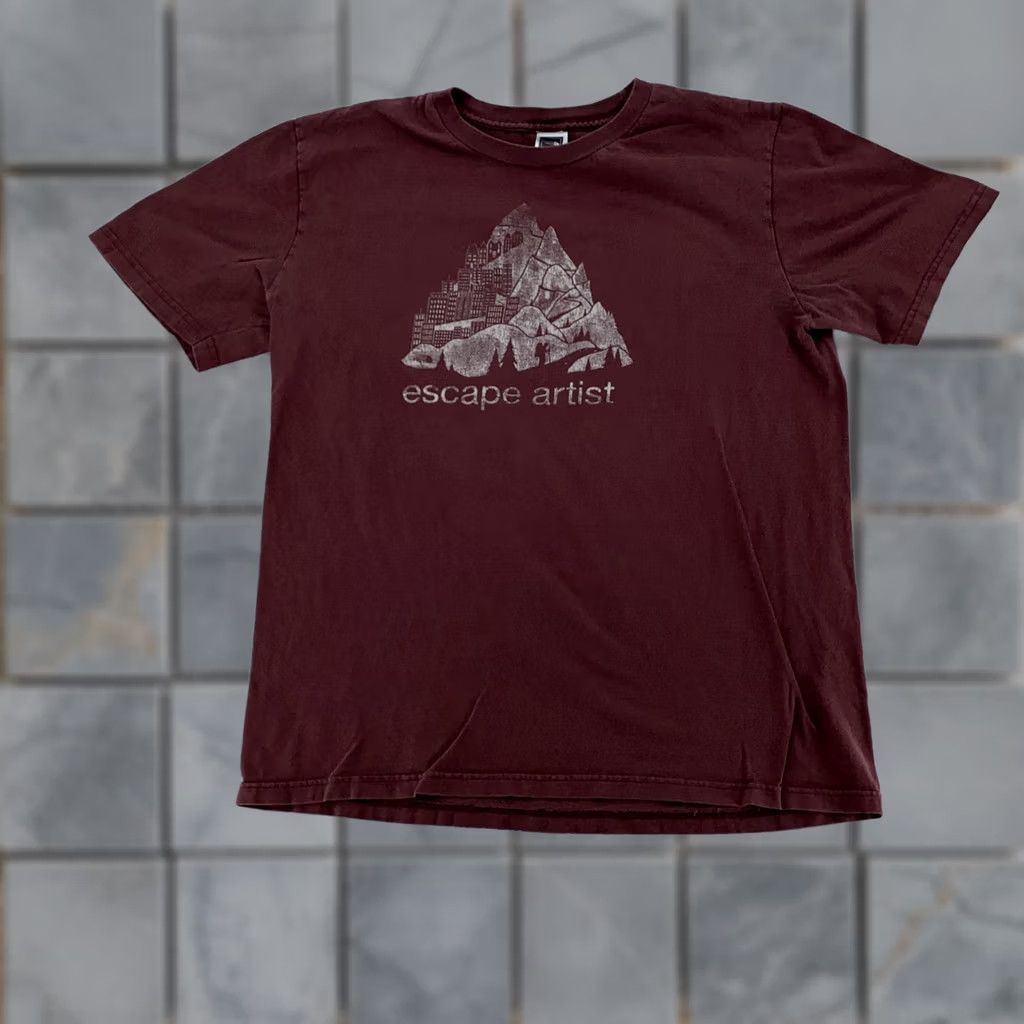 The North Face The North Face Shirt Mens M Red Outdoor Nature Graphic Print™ Size US M / EU 48-50 / 2 - 1 Thumbnail