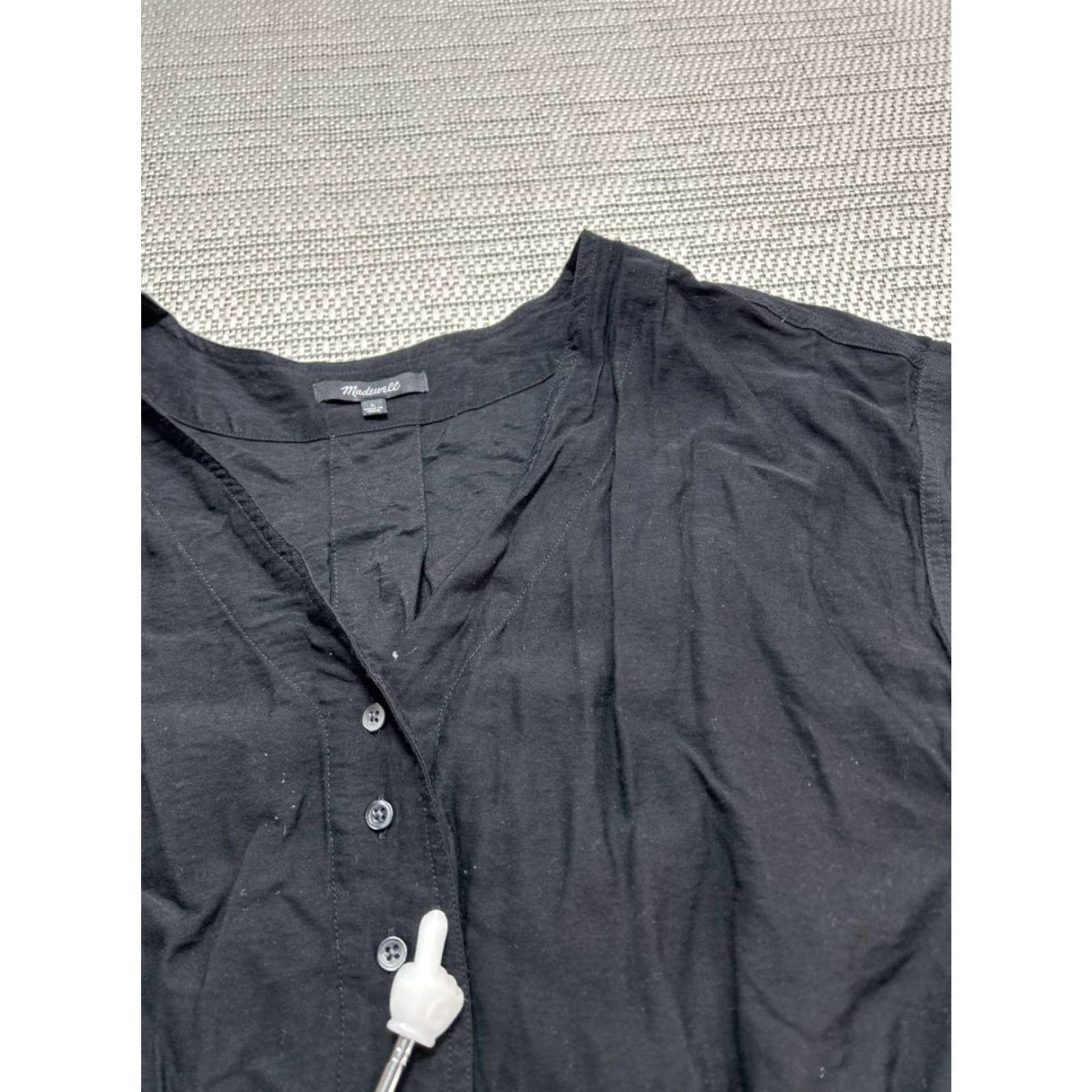 Madewell Madewell Blouse Shirt Womens Large Black Pleated V-Neck Short Sleeve Regular Fit Size L / US 10 / IT 46 - 5 Thumbnail