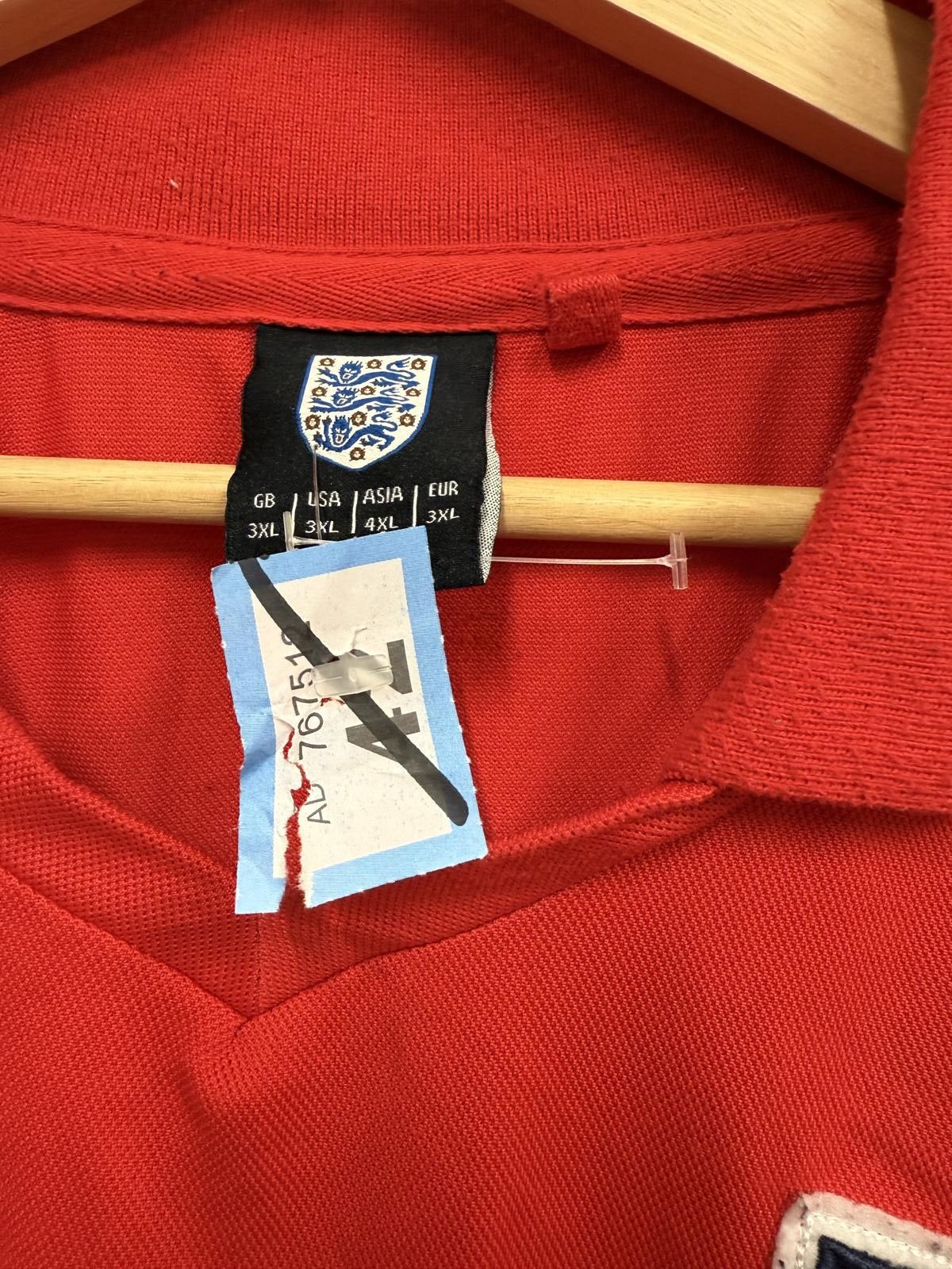 Unknown London Vintage Red Men's Polo Shirt with Crest Badge Size US XXL / EU 58 / 5 - 2 Thumbnail