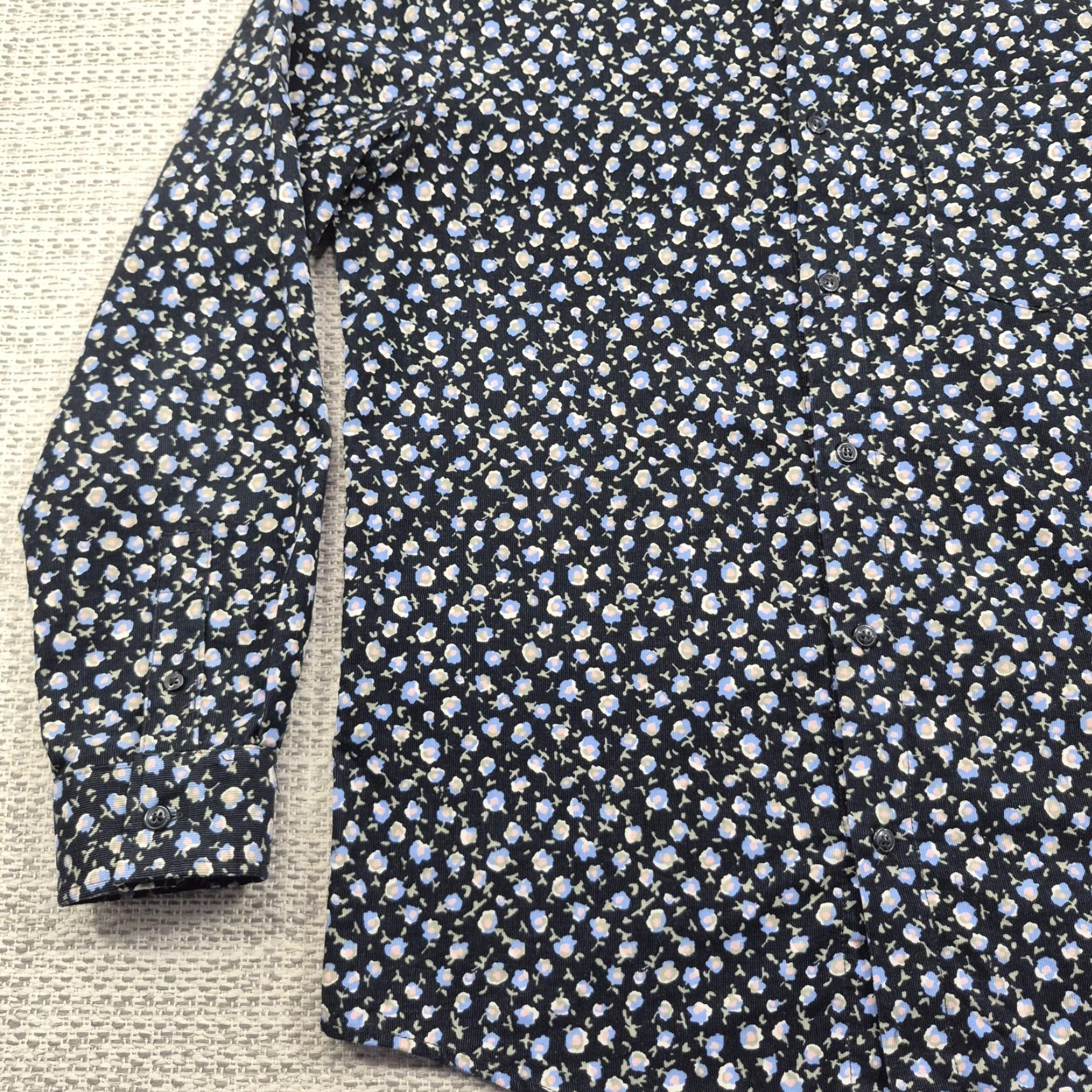A.P.C. VINTAGE A.P.C. Button Up Shirt Mens Small Black Corduroy Floral Long Sleeve Casual Size US S / EU 44-46 / 1 - 3 Thumbnail