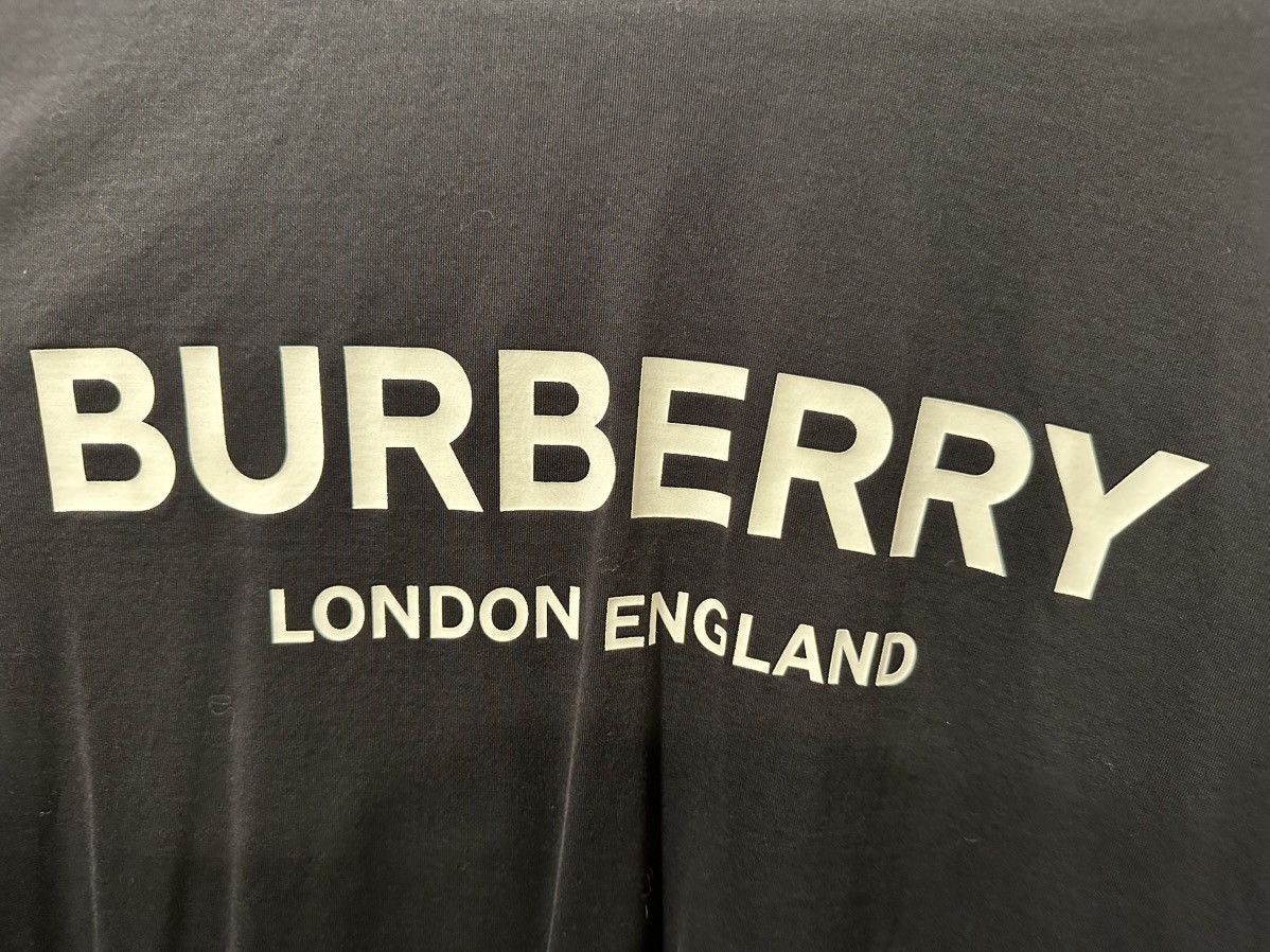 Burberry Burberry T-Shirt Size US L / EU 52-54 / 3 - 2 Thumbnail