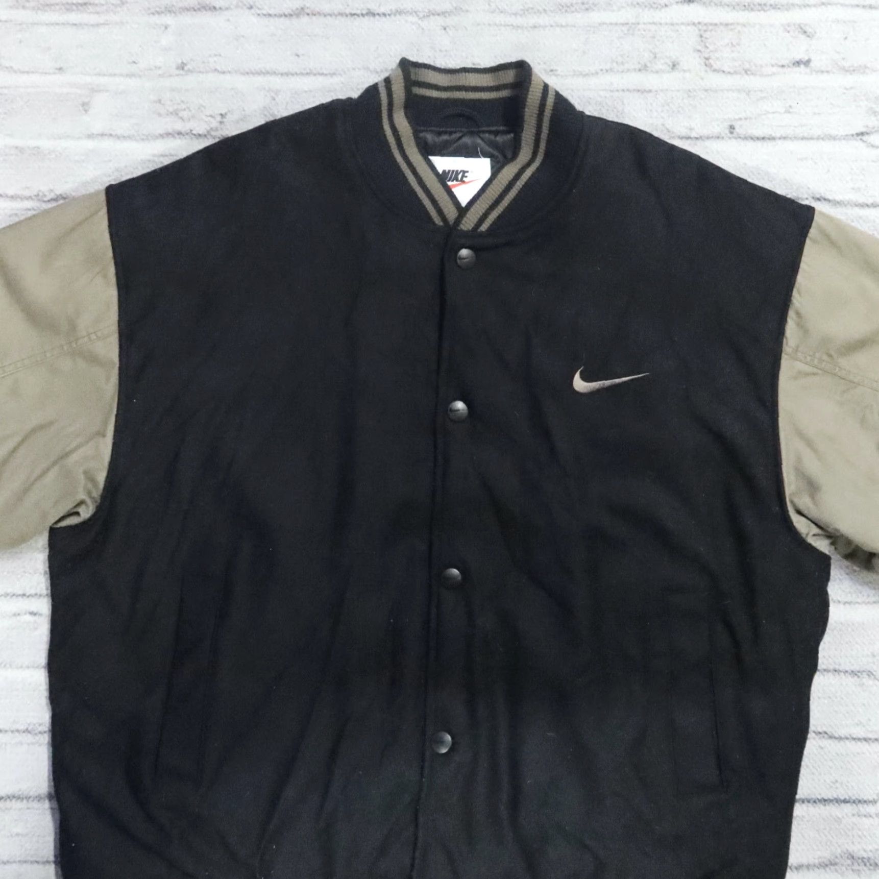 Nike VINTAGE Nike Swoosh Bomber Jacket 2XL Men Black 90s Size US XXL / EU 58 / 5 - 2 Thumbnail