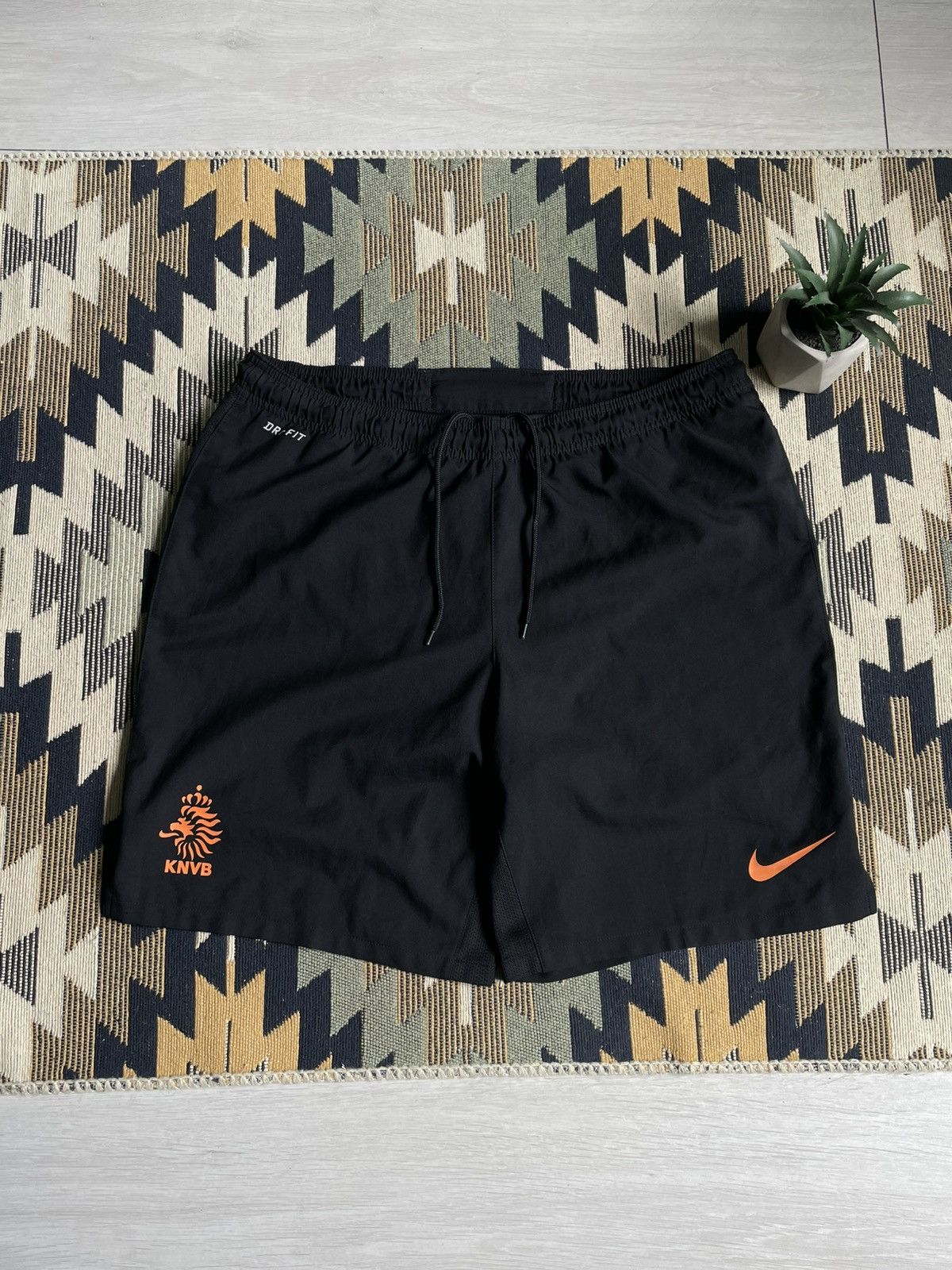 Nike × Vintage Vintage Nike Netherland Holland National Soccer Shorts Size US 34 / EU 50 - 1 Thumbnail