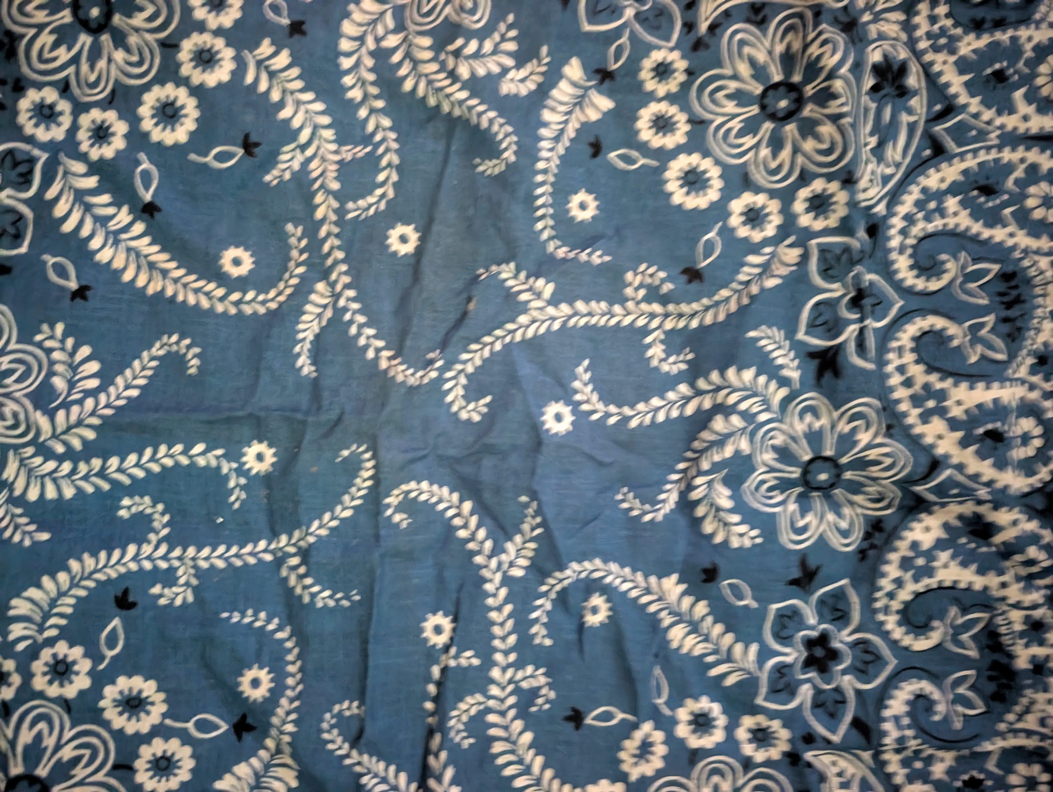 Vintage Vintage Tupac Blue Paisley Made In Usa Bandana Size ONE SIZE - 6 Thumbnail